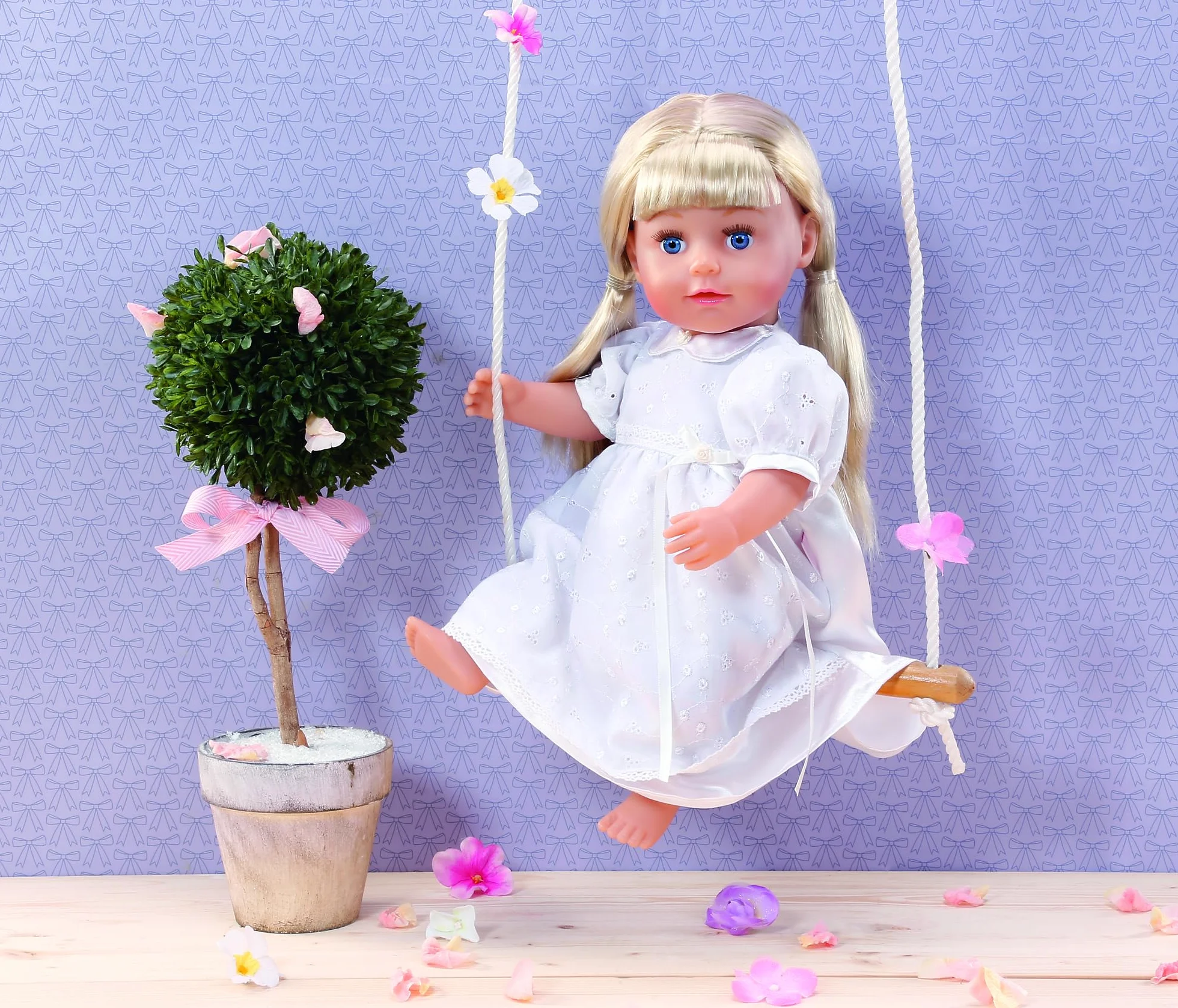 Dolly Moda Zapf Creation sukienka do chrztu 43 cm biała z haftem kwiatowym