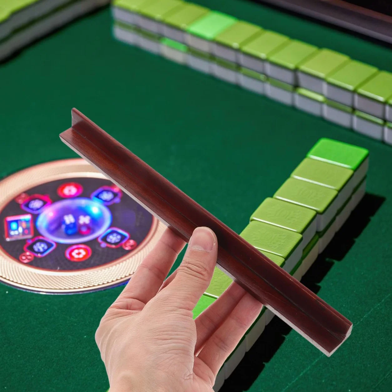 PRETYZOOM 4 sztuki Mahjong Płytki Linijka gra Domino Tace Pusher Arm Mahjong Pusher Stojak