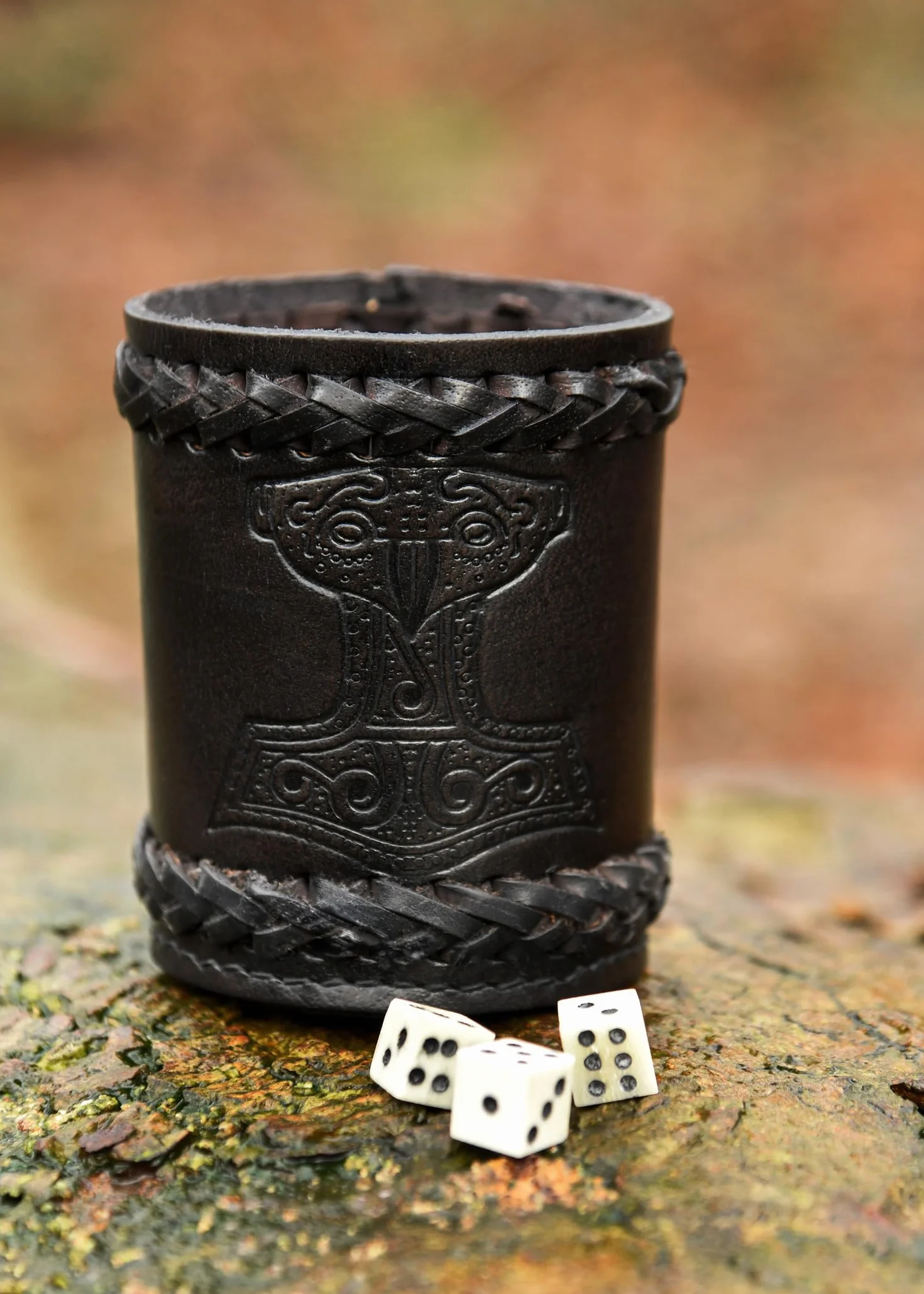 Ulfberth - Wysokiej jakości wikiński kubeczek do gry z motywem Mjölnir, prawdziwa skóra, średniowieczny kubek ze skóry, LARP, Reenactment (Czarny Młot Thora)