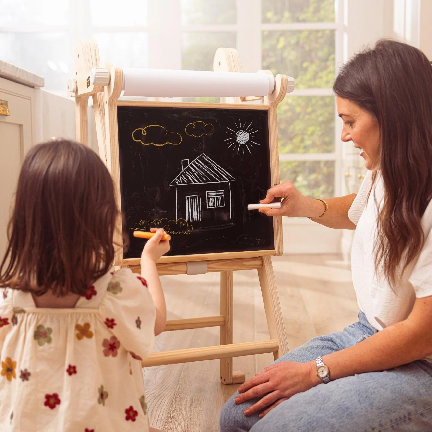 TP Toys Active Tots Wooden Easel Accessory – tablica kredowa i papierowa przewijana do kreatywnej gry
