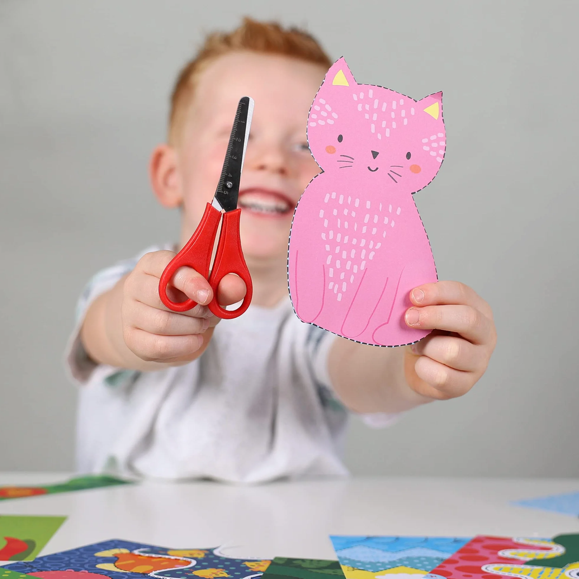 SES Creative Uczę się wycinać krok po kroku Edukacyjny zestaw do krojenia 3-6 lat 3 nożyczki bezpieczeństwa 30 kart do cięcia