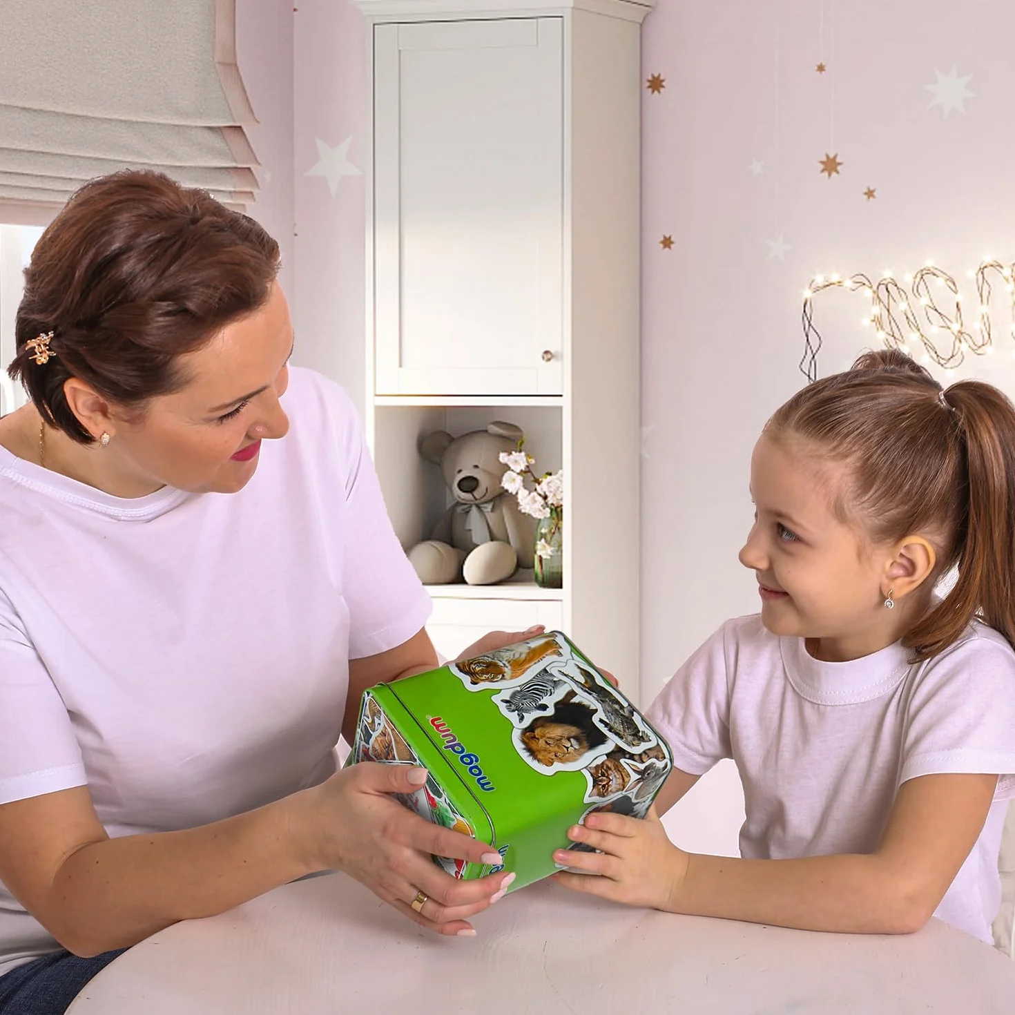 Zestaw 110 zdjęć ze zwierzętami, owocami, warzywami i transportem, w pudełku upominkowym - 110 realistycznych magnetycznych zabawek dla dzieci w wieku 3 lat - edukacyjne zabawki dla niemowląt