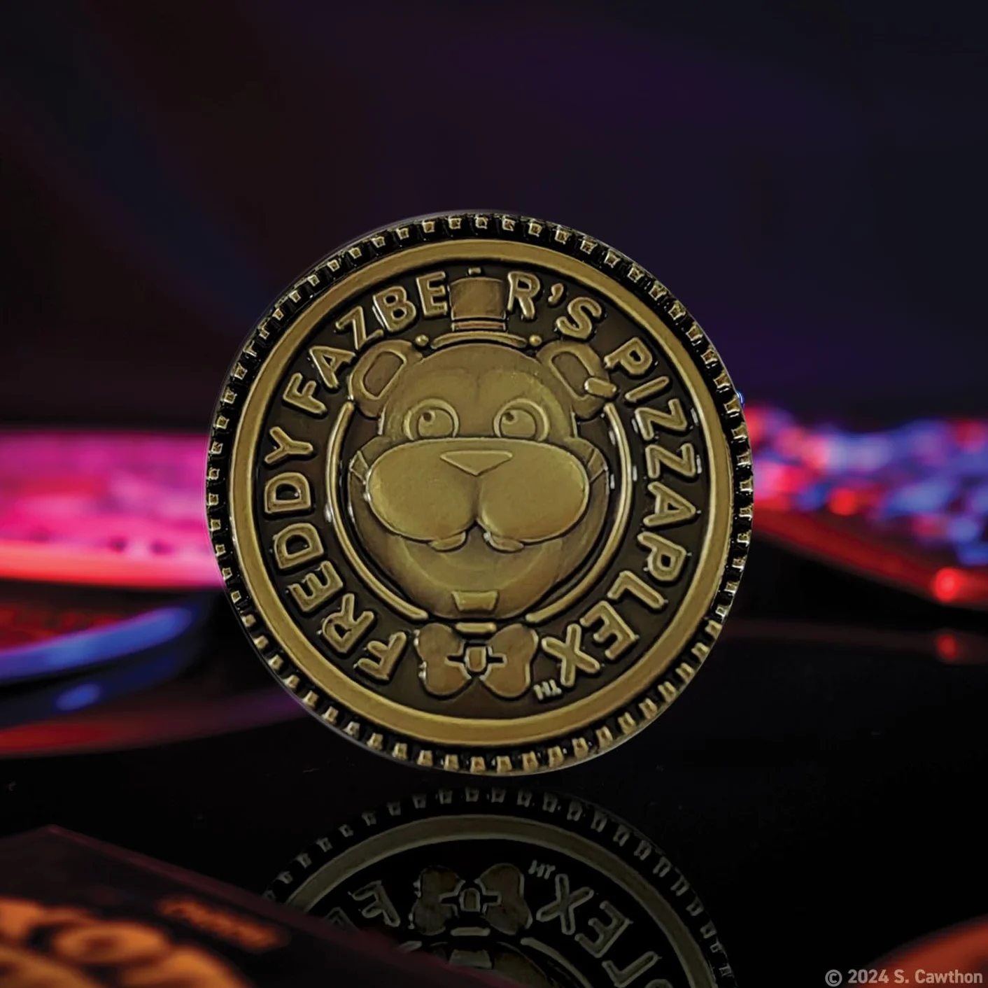 FaNaTtik Five Nights at Freddy's One Faz Token kolekcjonerska moneta - oficjalnie licencjonowany produkt z limitowanej edycji - średnica 38 mm - replika FNAF Pizzeria Simulator (9 995 na całym świecie