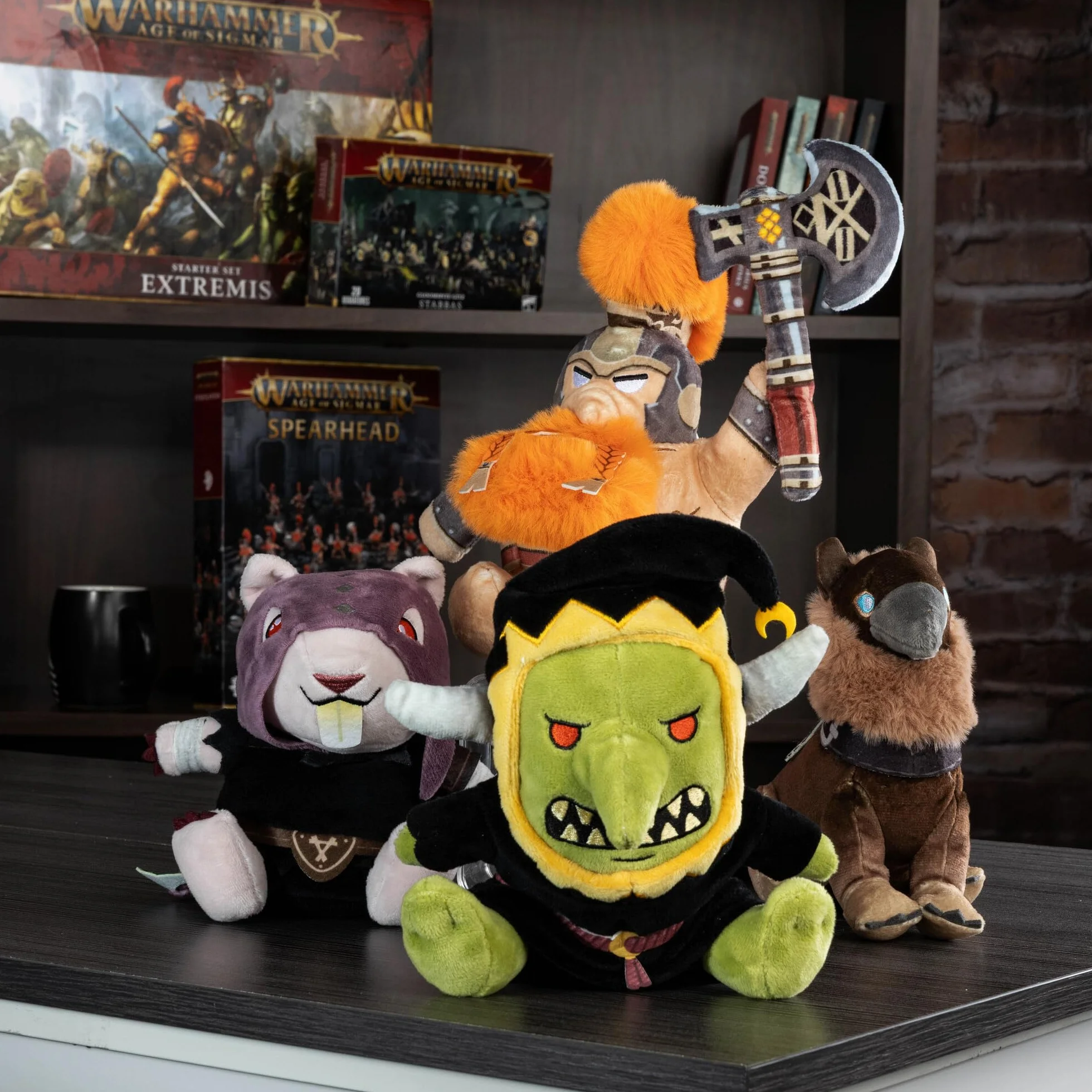TOMY Warhammer, Gloomspite Git pluszowa figurka kolekcjonerska dla młodzieży i dorosłych, wściekły grot z Age of Sigmar, czerwone oczy, oficjalnie licencjonowana, dekoracja fantasy, od 12 lat