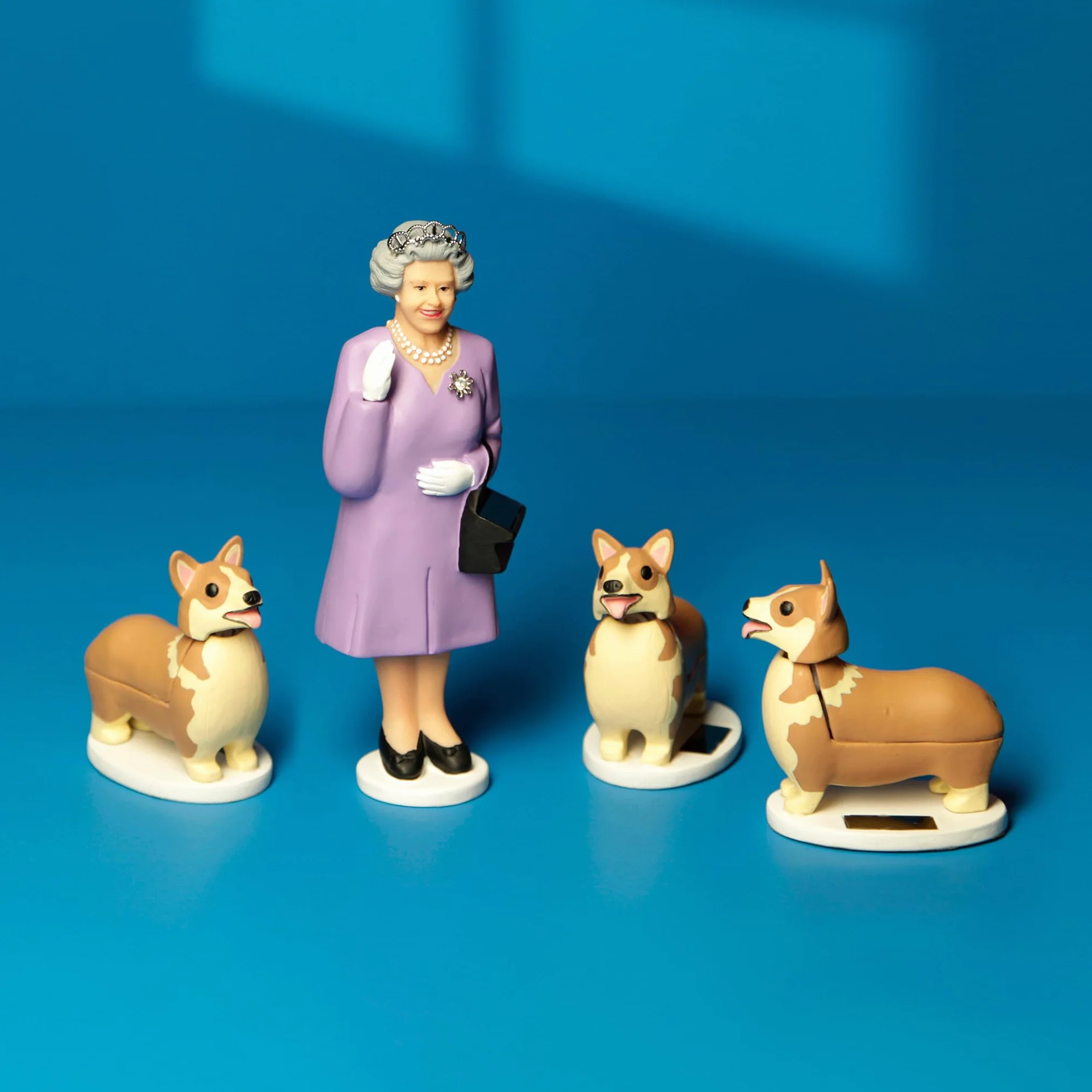 Kikkerland Elroy Solar Corgi figurka