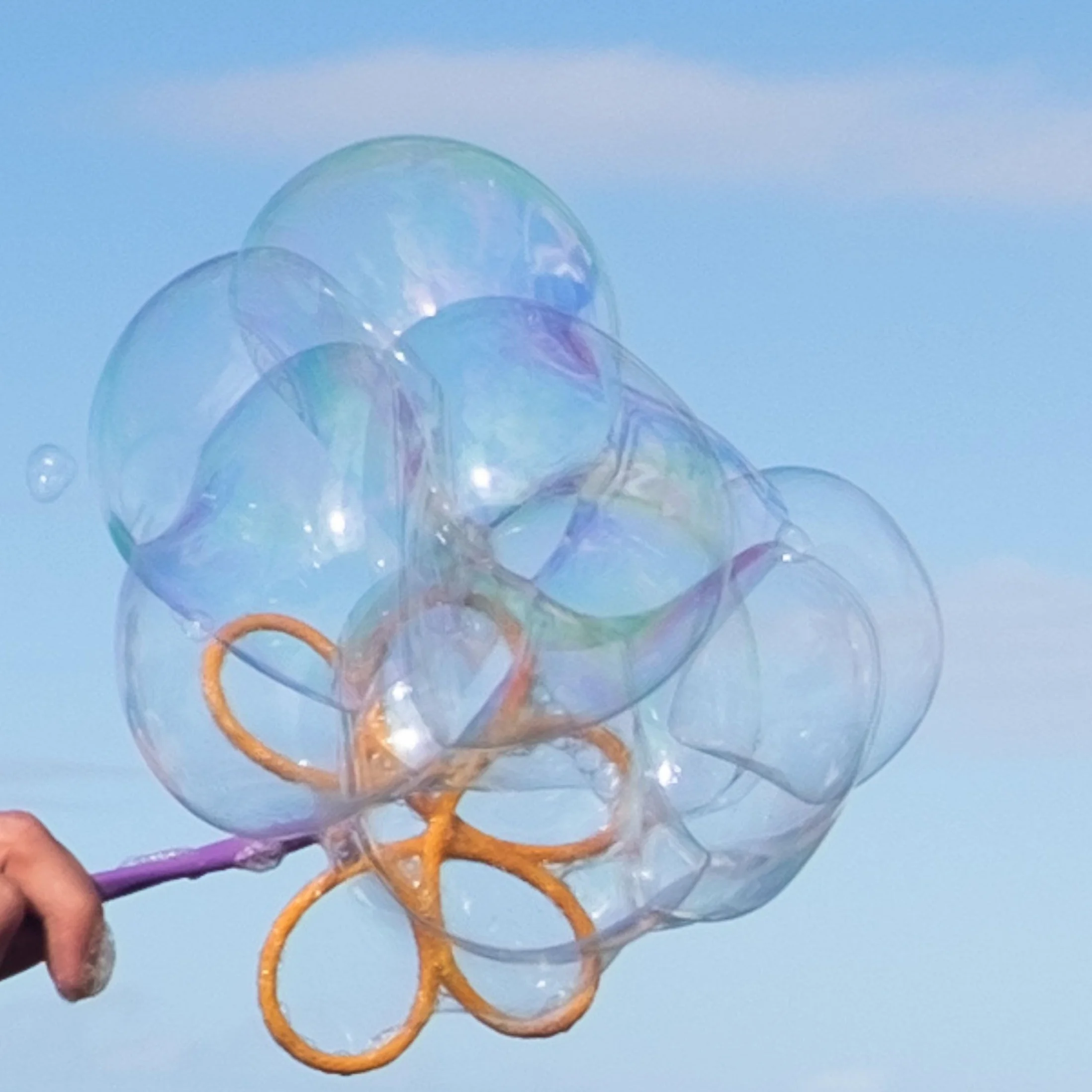 Bubble Brothers Zestaw baniek mydlanych, 5 sztuk, pałeczki do baniek mydlanych i płyn do baniek mydlanych, 5 l, roztwór do baniek mydlanych, stabilne bańki mydlane, butelka do