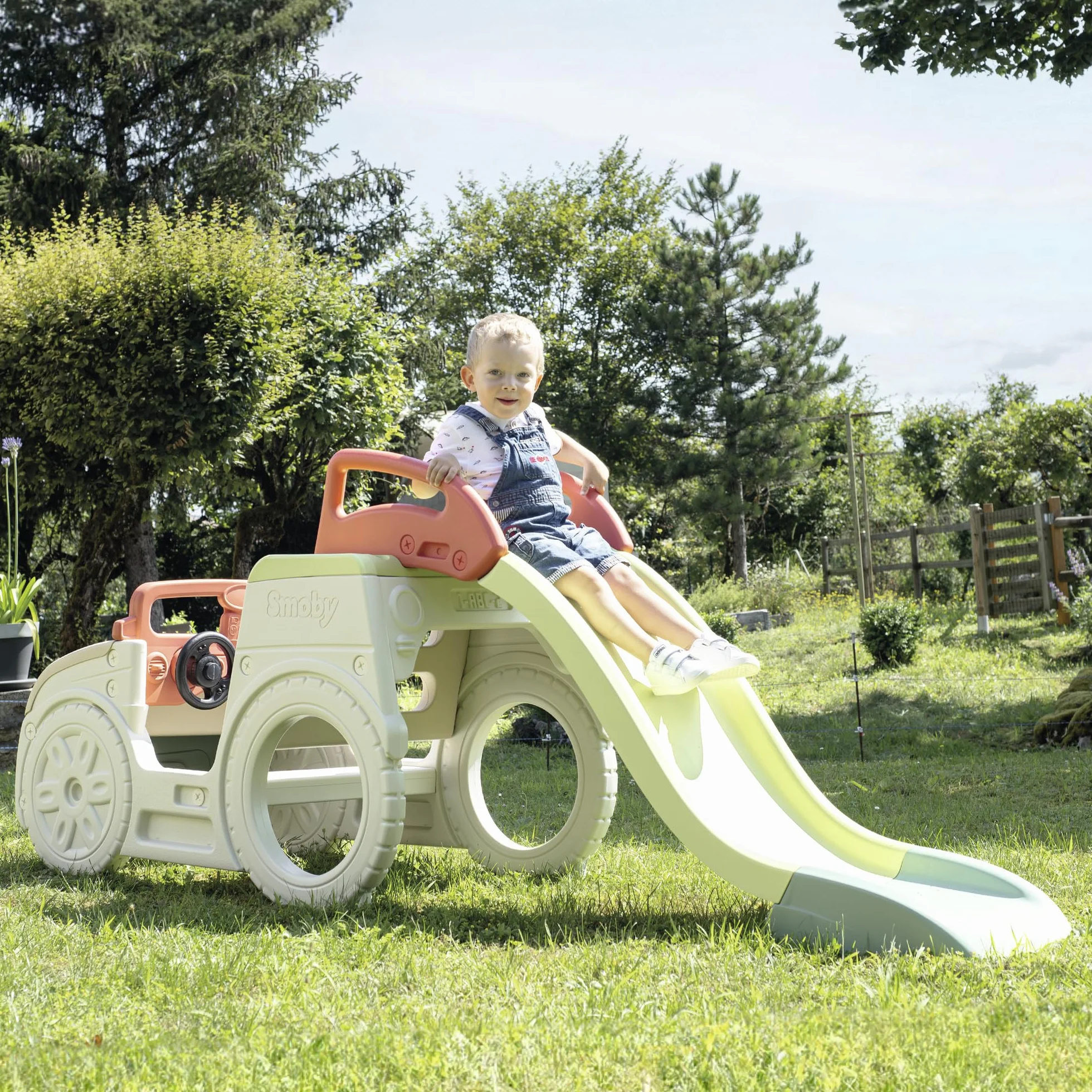 Smoby Life Samochód przygodowy wielofunkcyjny 3 aktywności pozycja kierowcy zjeżdżalnia piaskownica materiał z recyklingu od 18 miesięcy