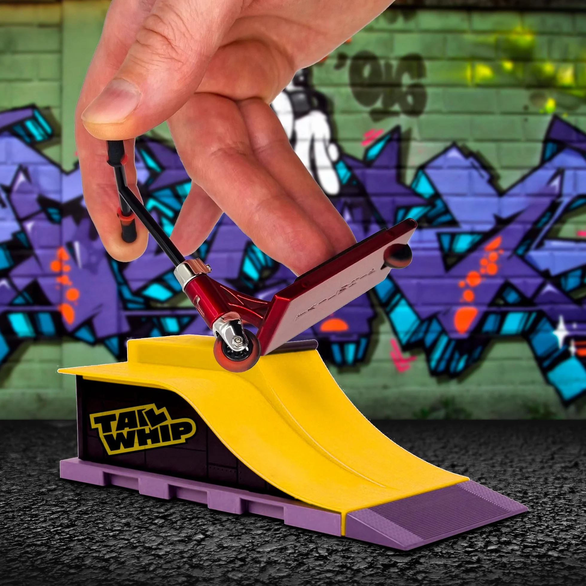Finger Scooter z Metalu, Mini Hulajnoga z Szerokim Pro Deckiem, Do Imponujących Sztuczek, Zabawka Rozwijająca Motorykę Ręczną, Kompatybilna z Finger Skatepark i Finger Tech Skateboard, 6+, red
