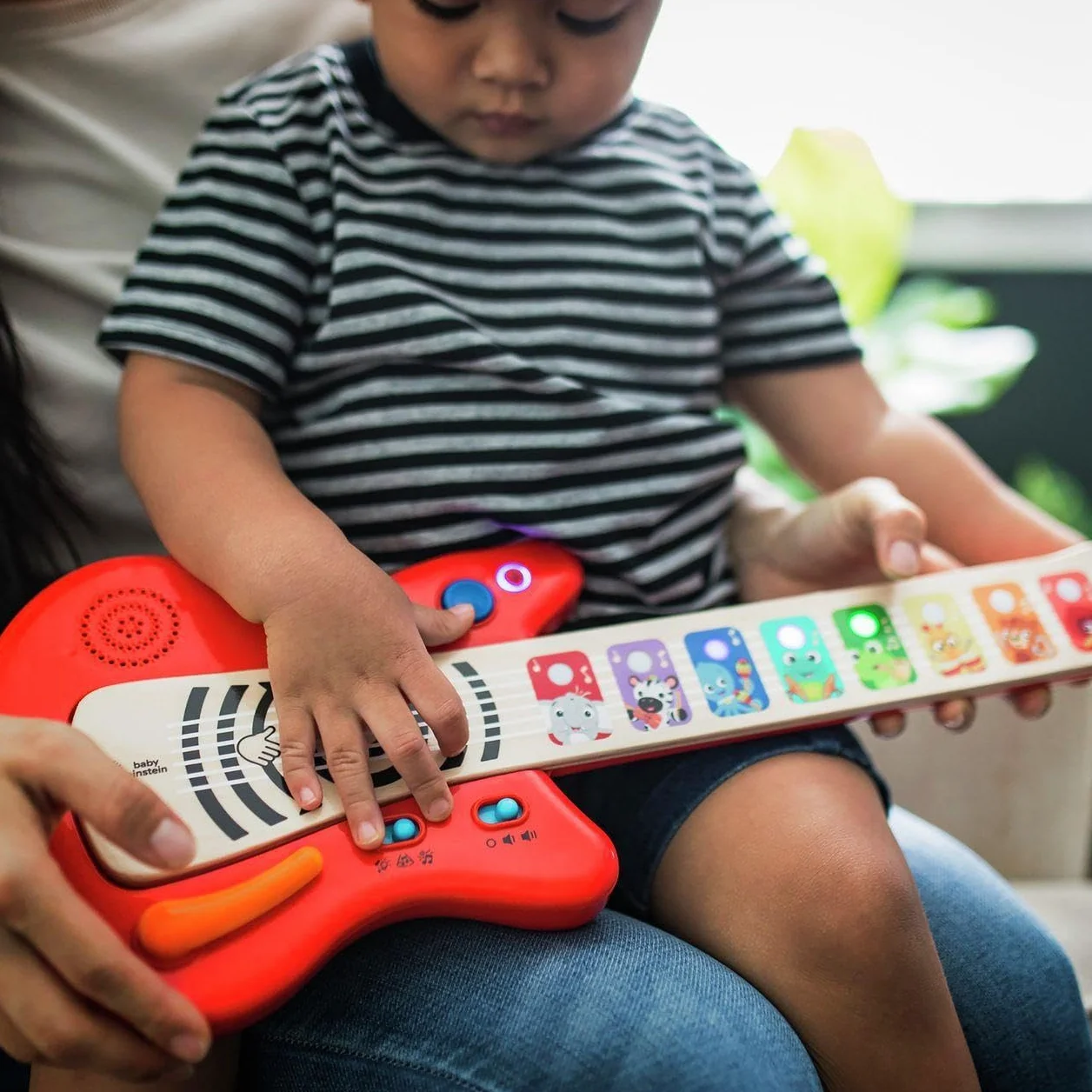 Together in Tune Guitar(TM) Connected Magic Touch(TM)