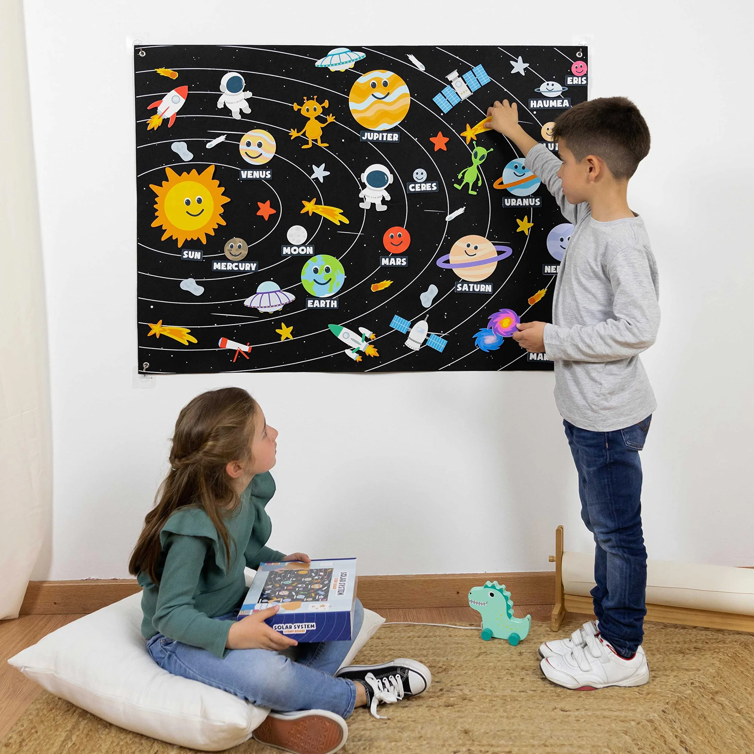 BONNYCO Układ Słoneczny dla Dzieci z 61 Filcowymi Figurkami. Chłopcy, Dziewczynki, Prezenty Urodzinowe. Zabawki Montessori, Planety Filcowe na Prezenty dla Dzieci 3 4 5 6 7 8 Boże Narodzenie