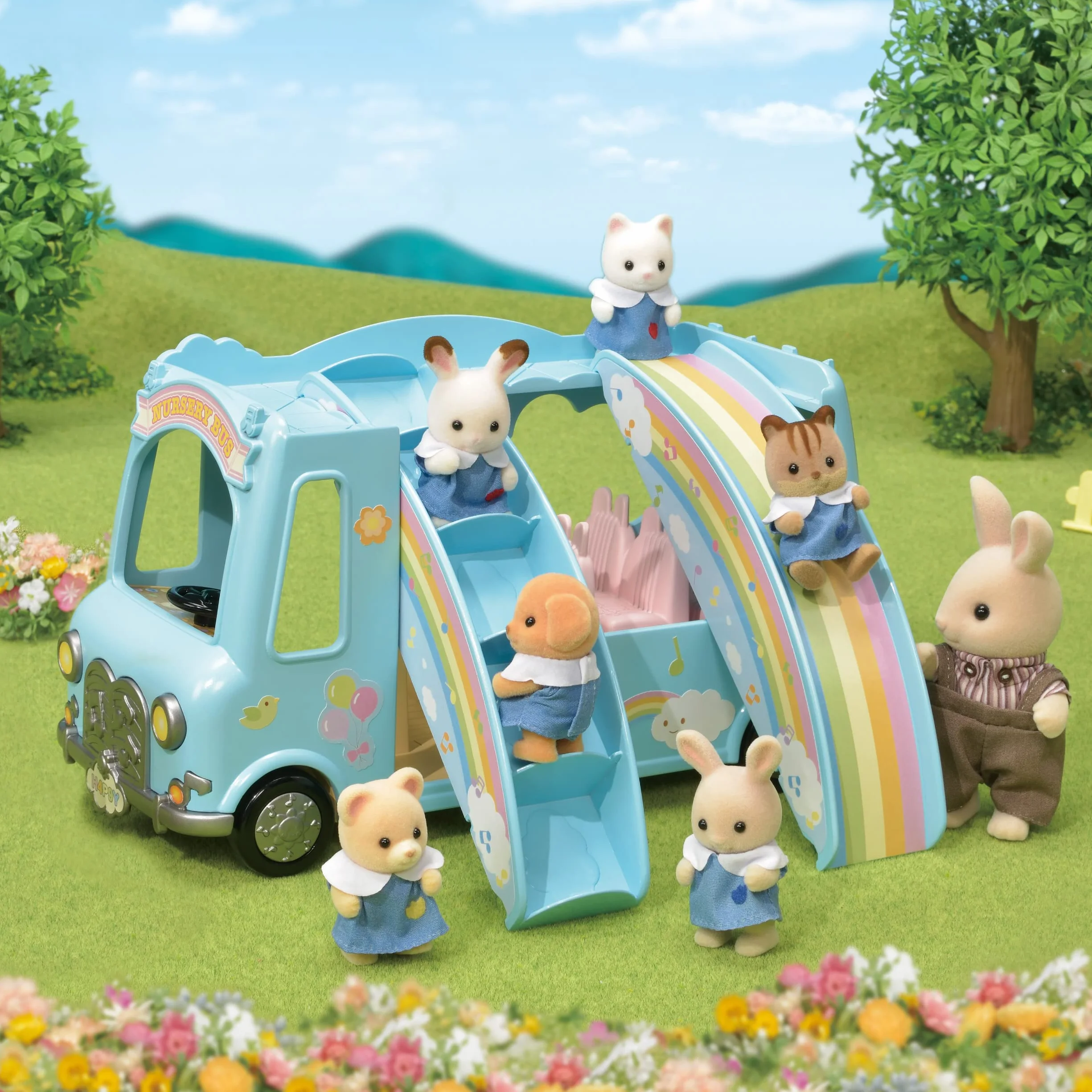 Sylvanian Families Słoneczny Autobus Przedszkolny Zestaw do Zabawy, Wielokolorowy, od 3 lat