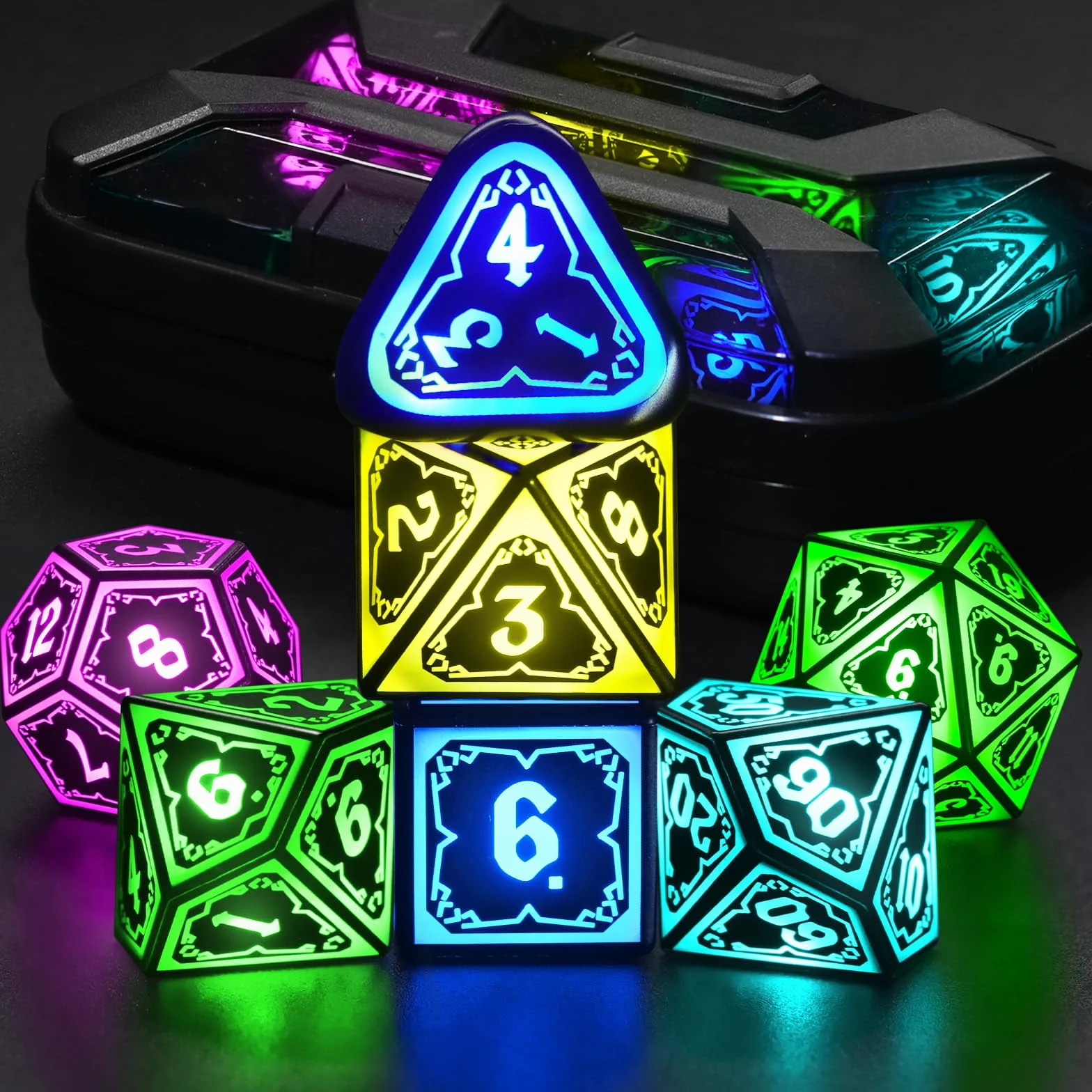 Bezprzewodowe świecące kości D&D RGB do Dungeons and Dragons, fajne kości LED DND z ładowarką, ładowalne, 7 kolorów, wielościenne kości do odgrywania ról, prezenty DND, RPG, (Astral Shard Black)