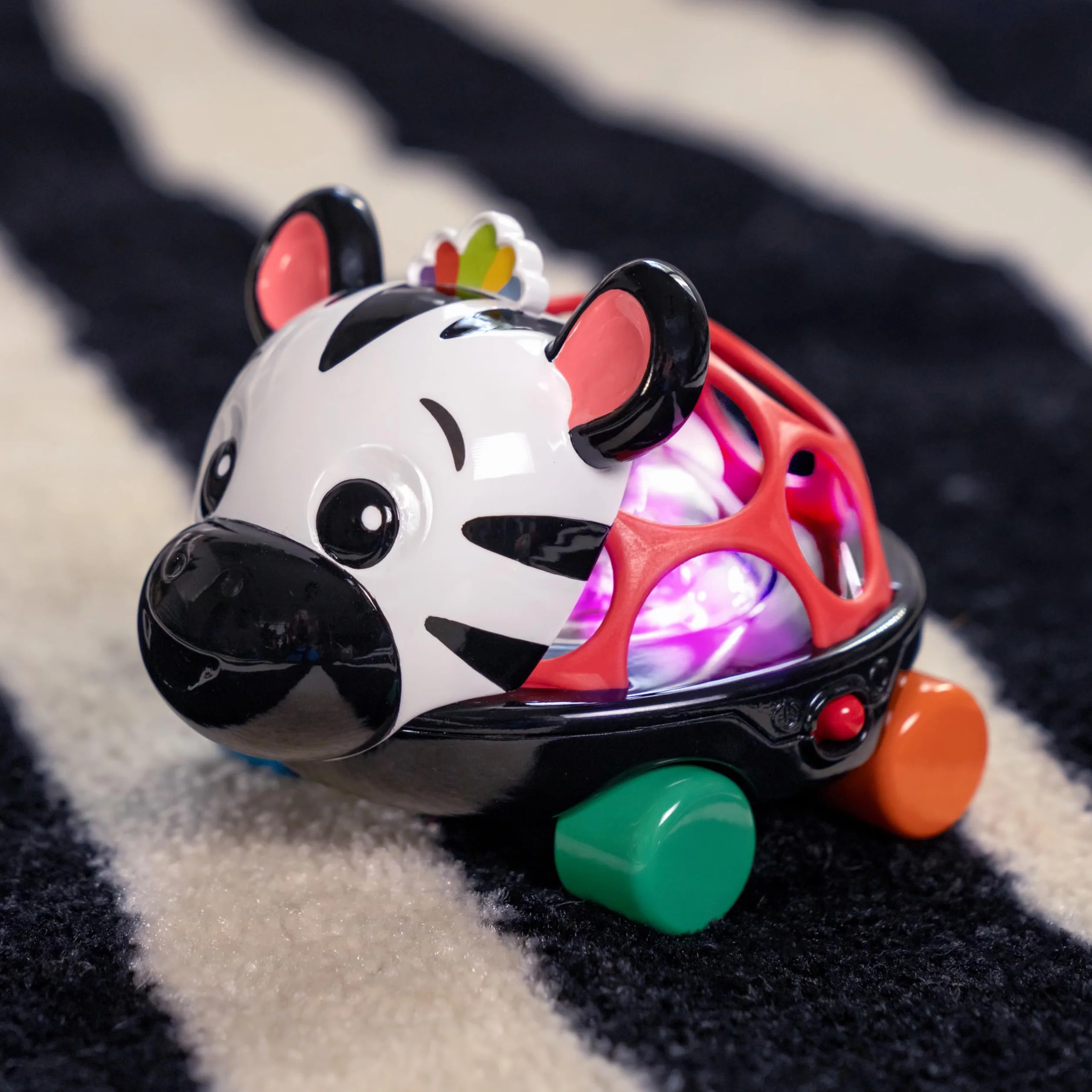 Baby Einstein Curious Car Zen Oball Toy Car & Rattle, Light Up, Wiek 3 Miesięcy +, Zen Zebra