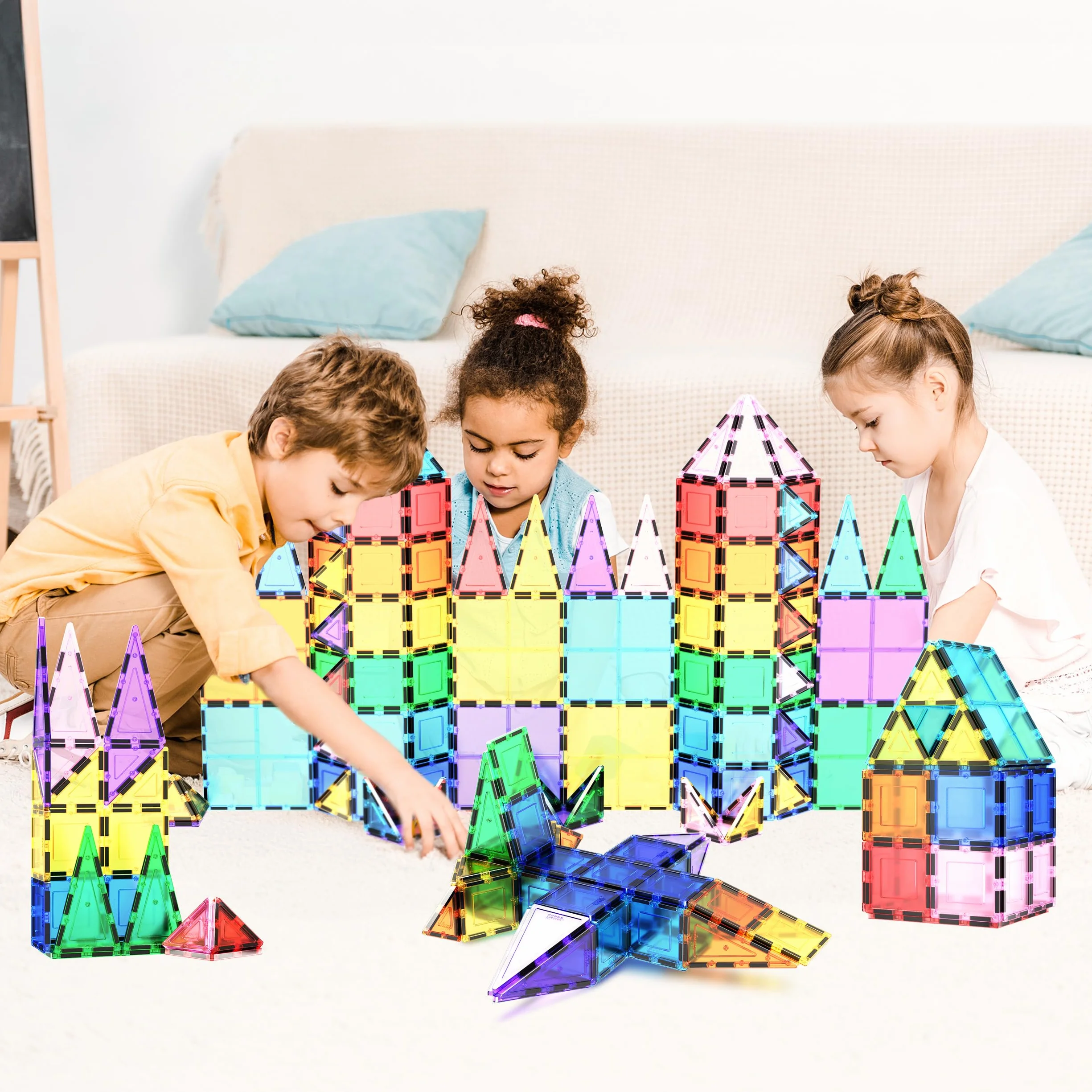 PicassoTiles 100-częściowy zestaw 100sztuk Magnetyczne klocki budowlane Przezroczyste magnetyczne 3D klocki konstrukcyjne Płyty do gry, kreatywność poza wyobraźnią, inspirujące, rekreacyjne