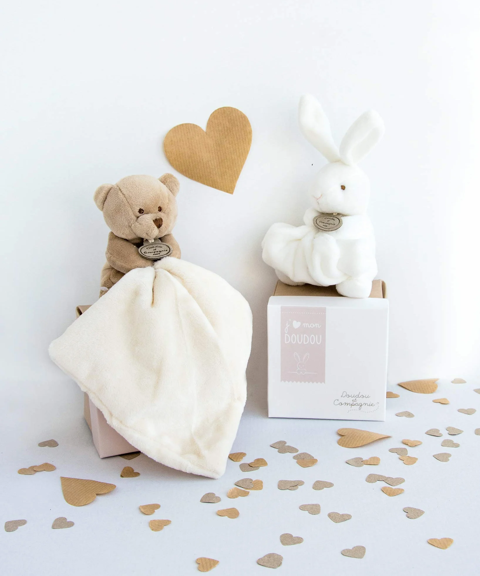 Doudou et Compagnie 303 materiałowe zajączki z chusteczką, w pudełku prezentowym