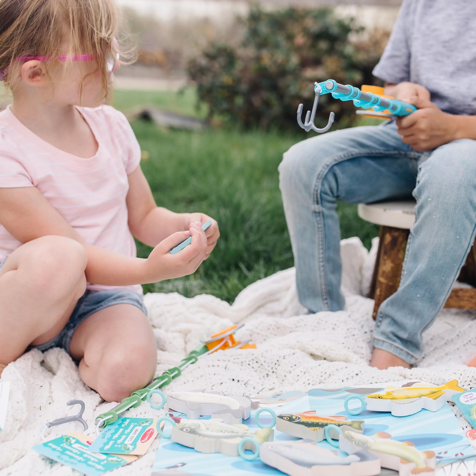 Melissa & Doug 40806 Let's Explore Fishing Set | Zabawa w udawanie | 3+ | Prezent dla chłopca lub dziewczyny