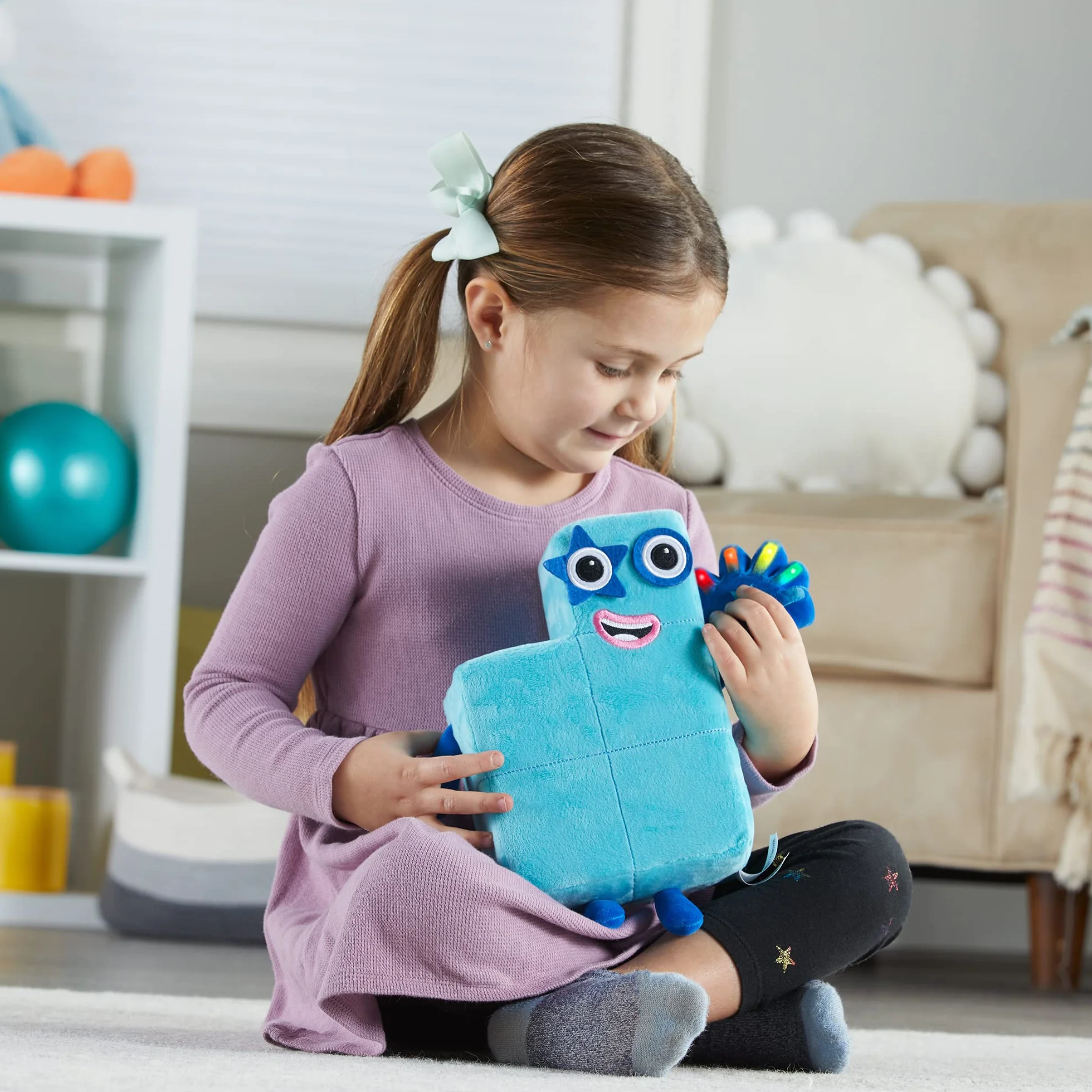 Learning Resources Sing-Along Numberblock Five Plush Interactive Toy, Counting Toy Age 3+, Light Up Toy, 12 Phrases and Songs, Numberblocks Theme Song