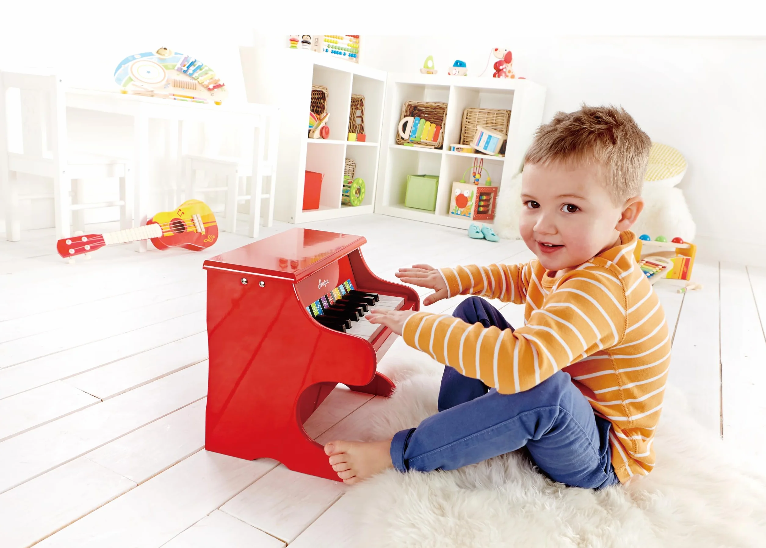 Hape 18-klawiszowy drewniany mini fortepian zabawka czerwony