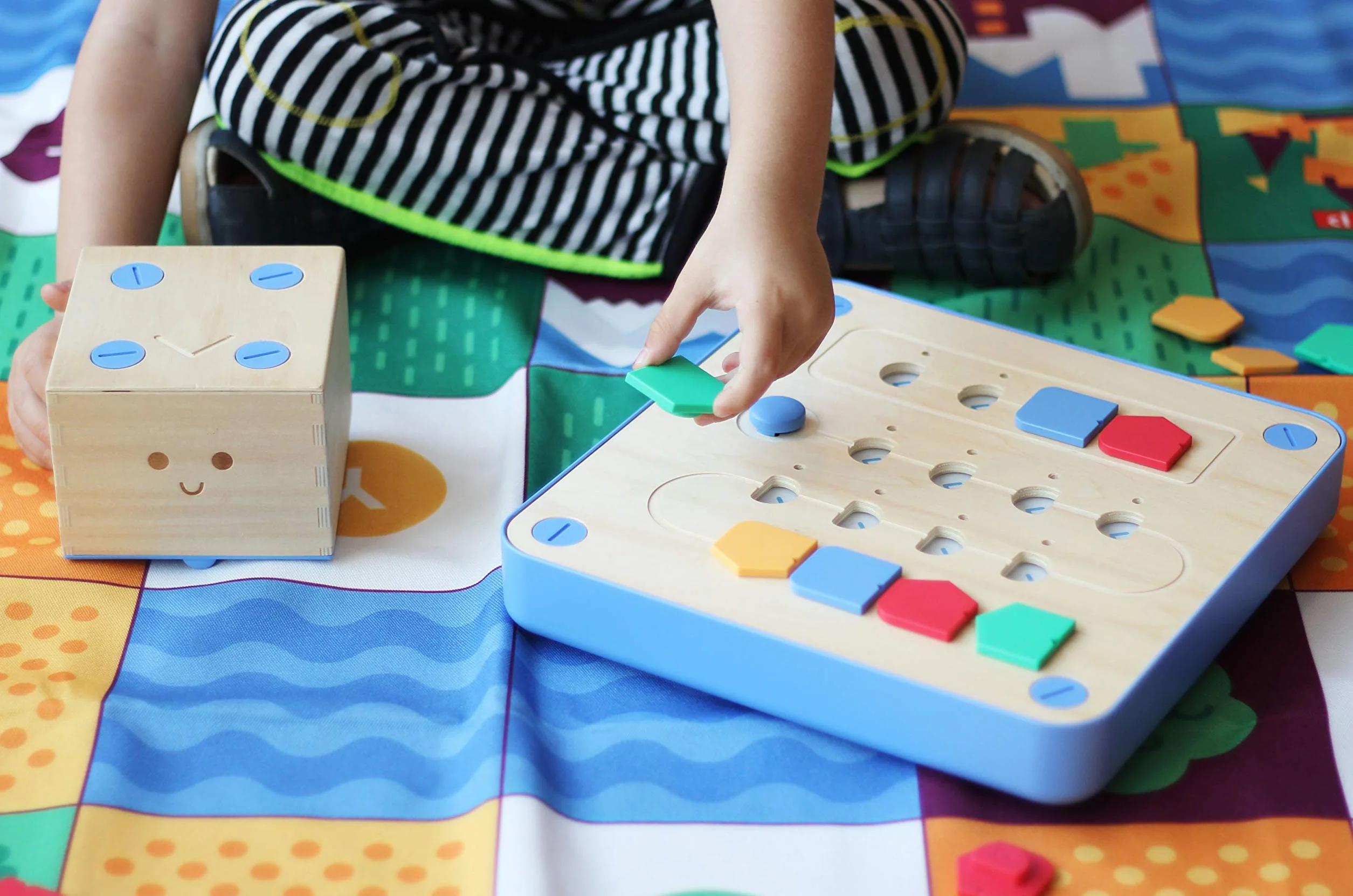 Primo Toys Cubetto Playset, Screenless Coding Toy for Children Aged 3-6
