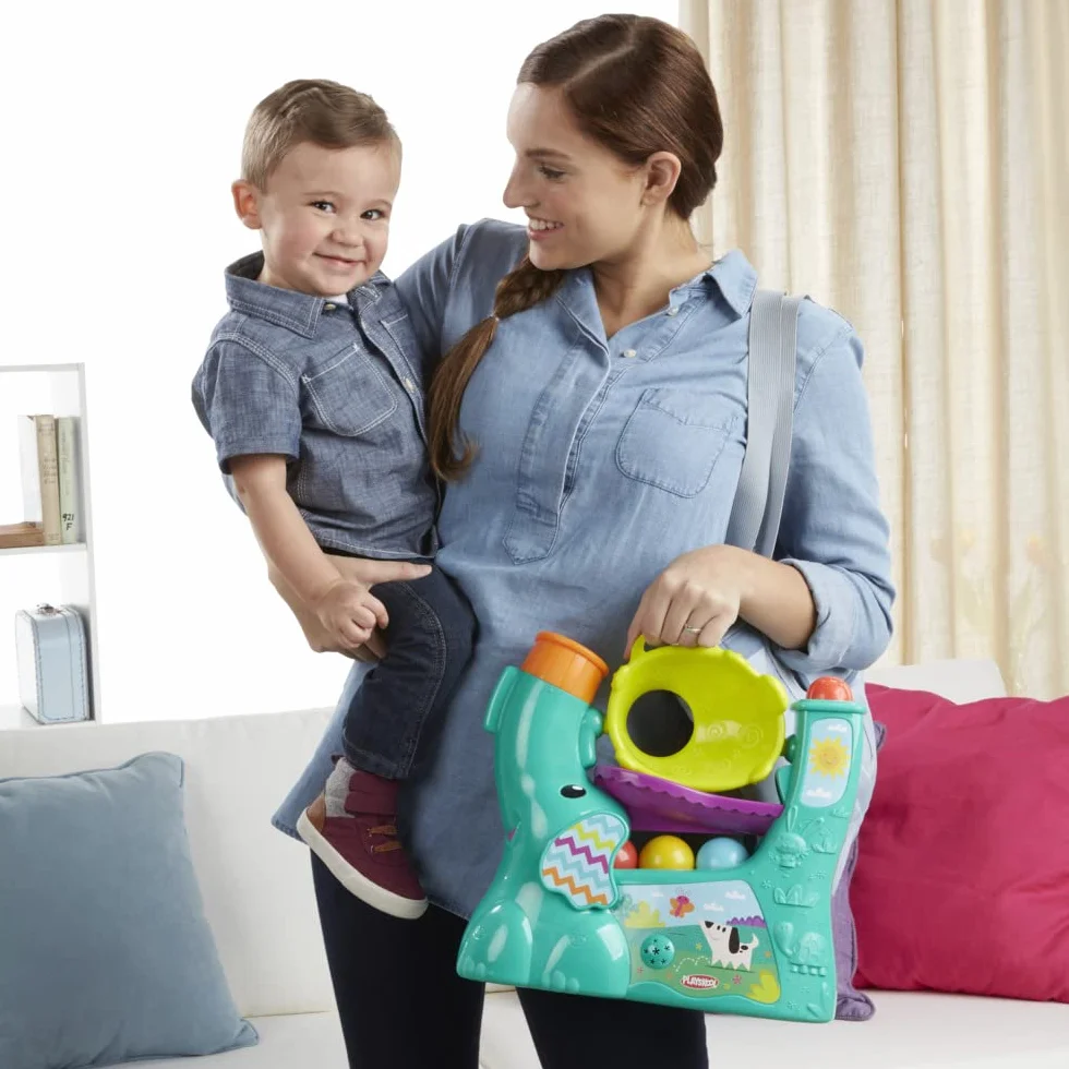 Fontanna piłek Playskool Chase 'n Go, aktywna zabawka dla niemowląt i małych dzieci w wieku od 9 miesięcy (tylko na Amazon)