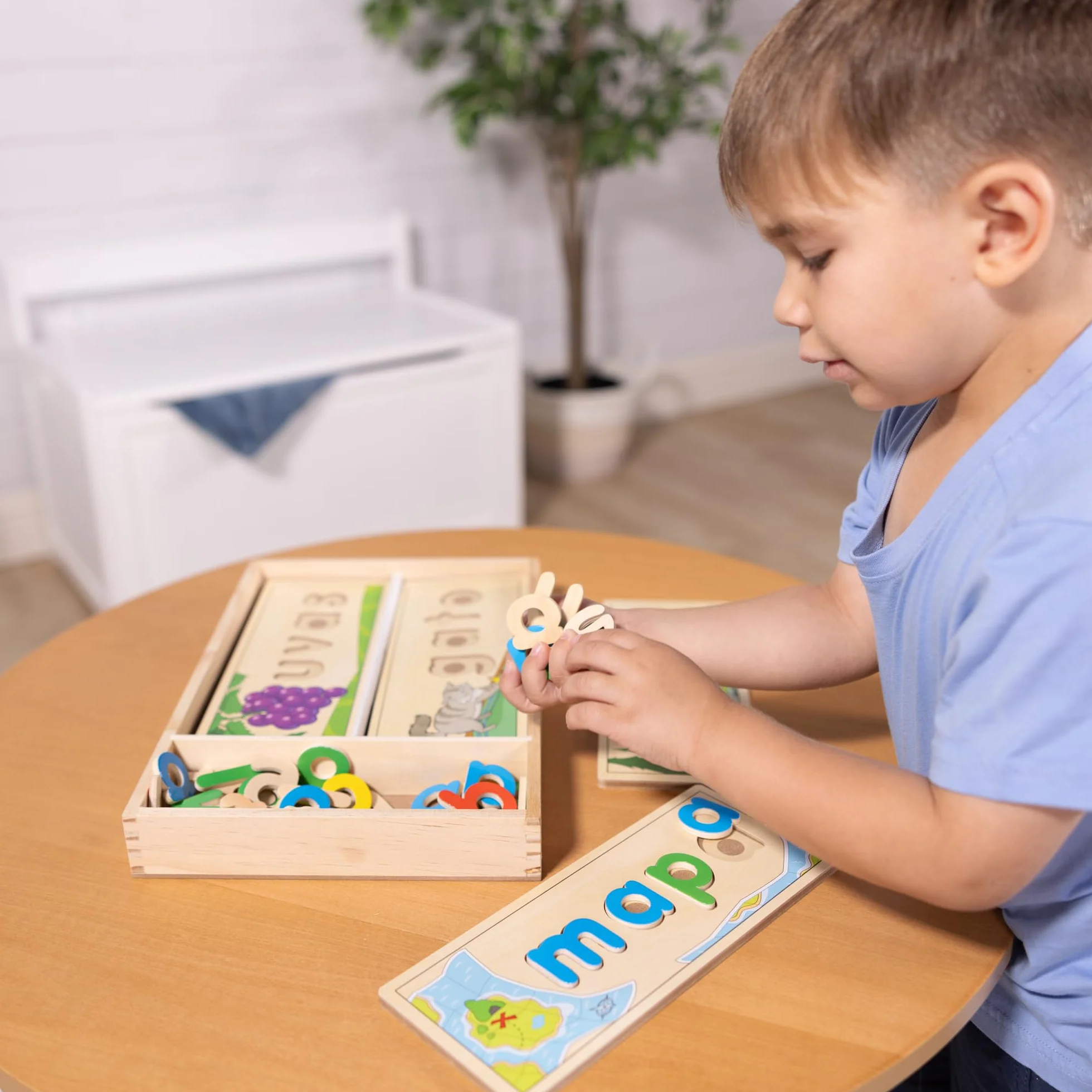 Melissa & Doug Edukacyjna zabawka do nauki języka Patrz i literuj w jęz. hiszpańskim