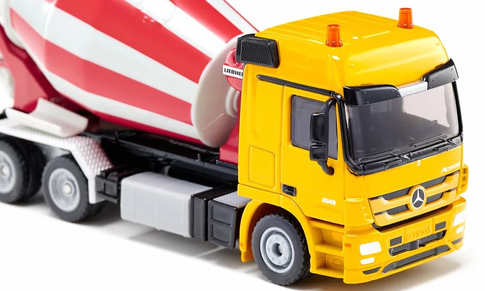 siku 3539, Mercedes-Benz Betoniarka-samochód z zabudową Liebherr, 1:50, Metal/tworzywo sztuczne, Żółty/Czerwony, Zabawka na budowę, Obracany bęben