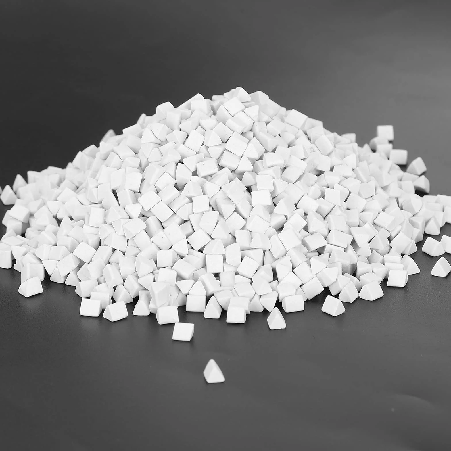 Ceramiczny wypełniacz, nieszorujący, 1,3 kg, mały kamień do polerowania, do wszystkich rodzajów kubków do biżuterii