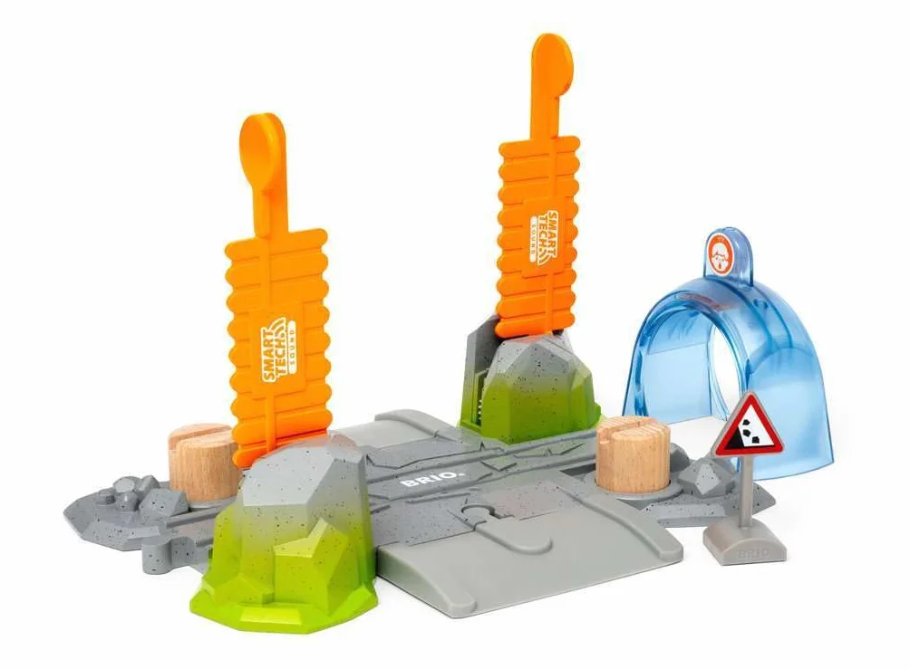 BRIO 33965 Smart Tech Sound Abenteuer-Bahnübergang - Kompatibel mit der Smart Tech Sound Reihe von BRIO - Interaktives Spielzeug empfohlen ab 3 Jahren