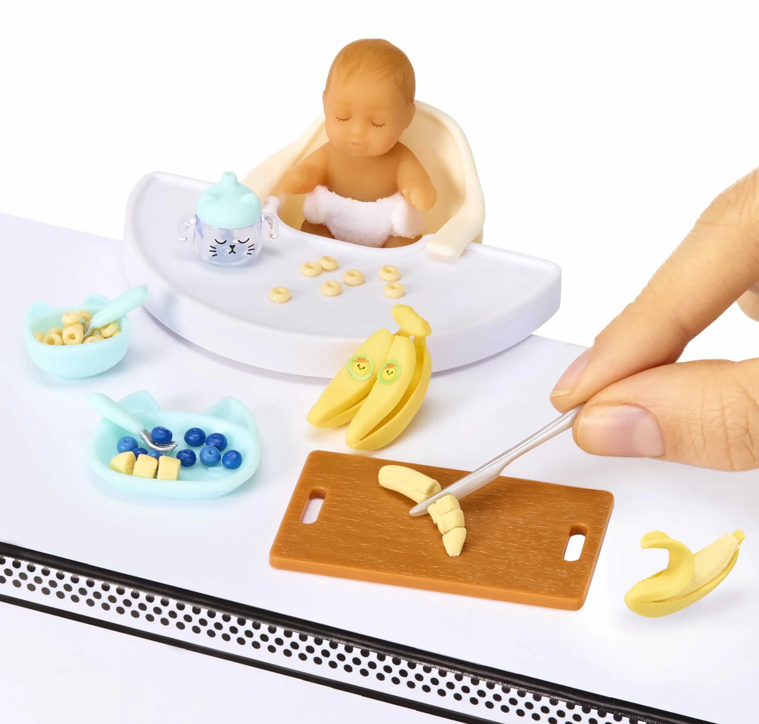 MGA’s Miniverse – Make It Mini Baby – Mini Opakowaniach. Komplet to Kreatywna Zabawa DIY z Miniaturkami: Jedzeniem, Butelkami i Akcesoriami dla Niemowląt. NIEJADALNE. Dla Dzieci od 8 Roku Życia