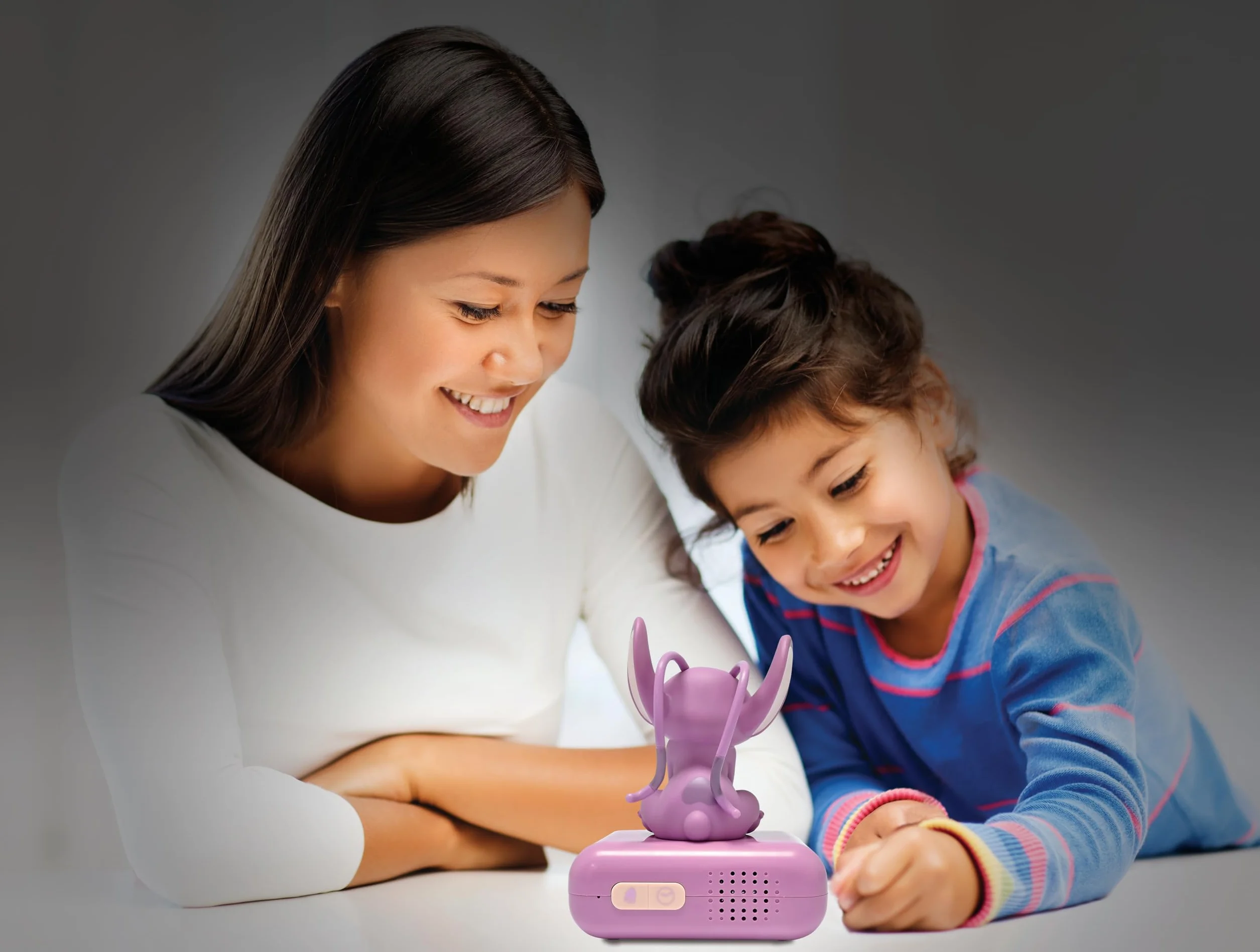Lexibook, Disney Stitch, Budzik z Lampką Nocną Angel, Dźwięki i Melodie, Podświetlany Ekran LCD, LuminoUS, Drzemka, Różowy, RL800D1