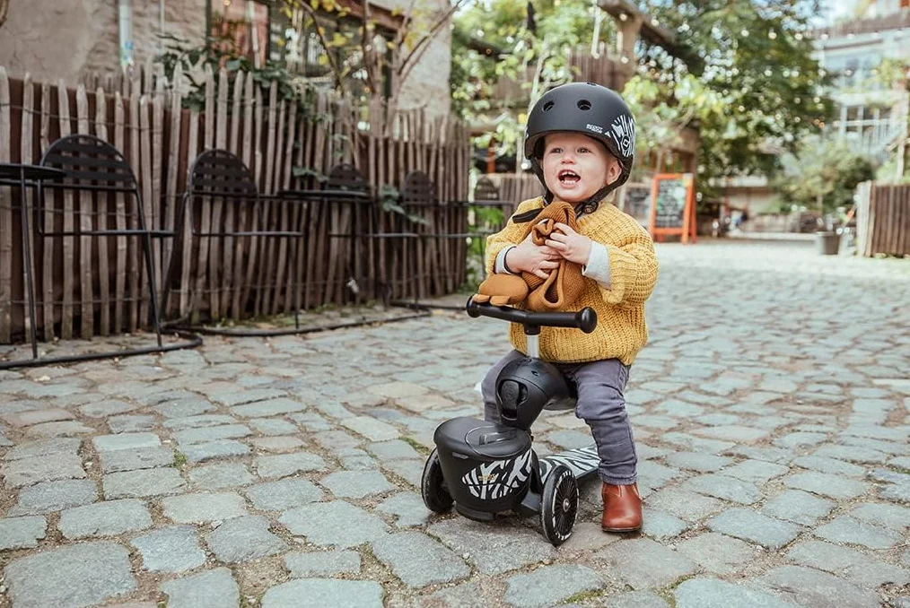 Scoot & Ride Unisex – Baby Highwaykick 1 Lifestyle Kickboard z siedziskiem i pojemnikiem (zebra)