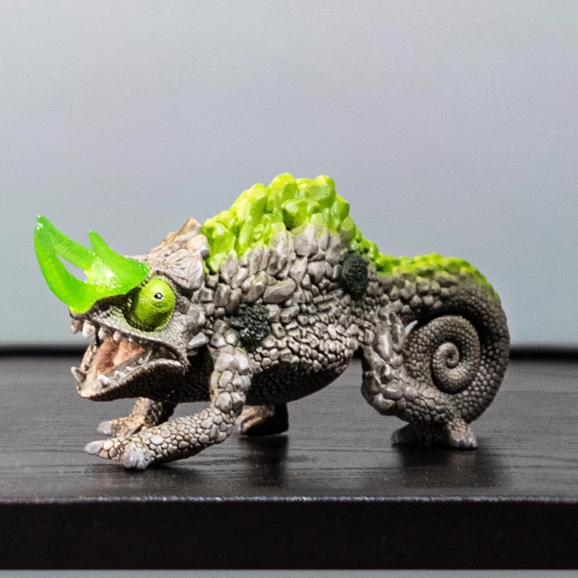 schleich 42677 Kamienny Kameleon z Jaskini Bitewnej., od 7 lat, ELDRADOR CREATURES - Zestaw do zabawy, 34 kawałki