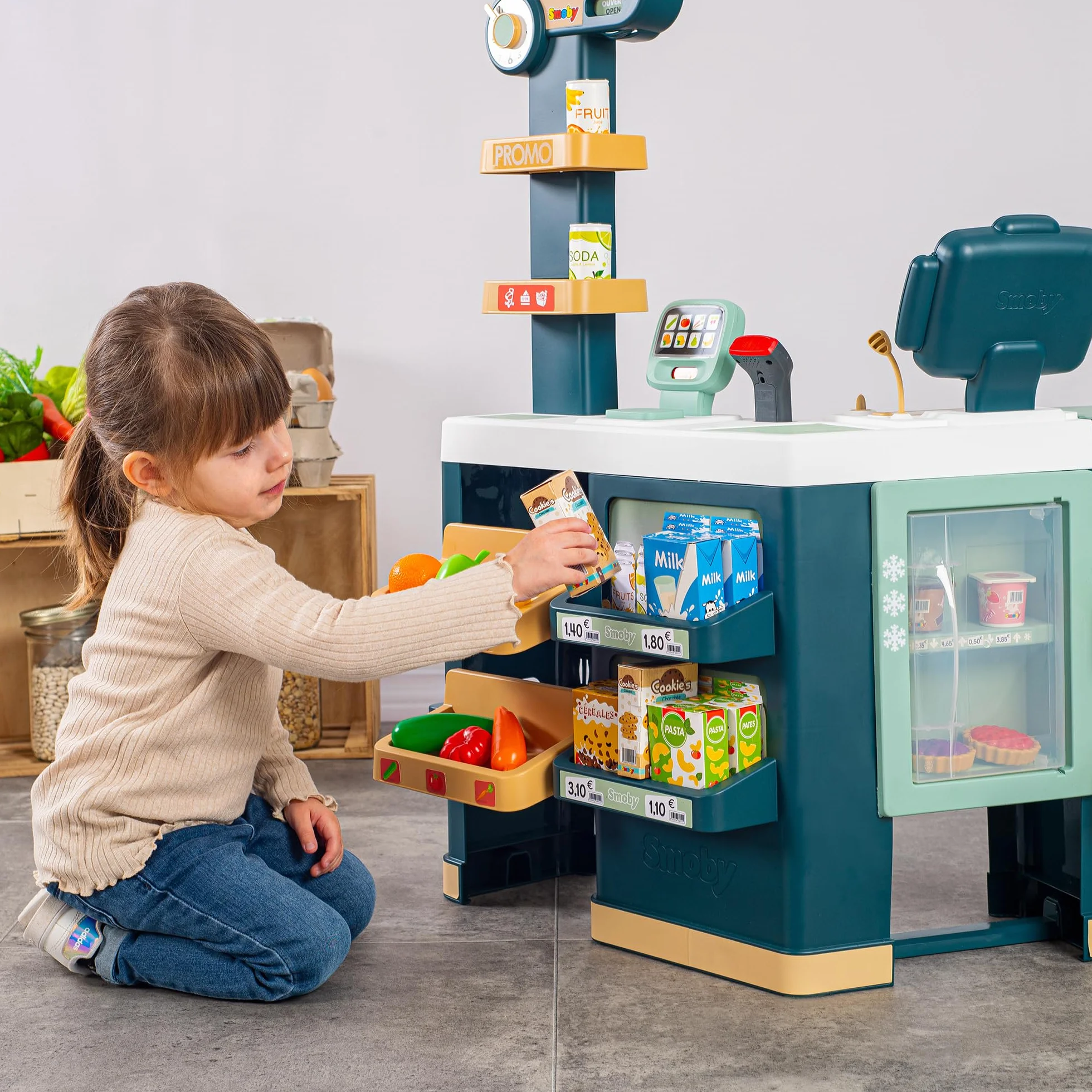 Smoby - Maxi Market - Supermarket dla dzieci - Wózek, półki, pudełka, warzywa, owoce - Strefa chłodnicza - Liczne akcesoria - Od 3 lat - Wyprodukowano we Francji