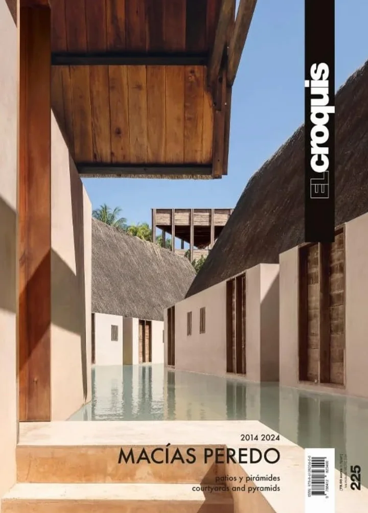 MACÍAS PEREDO 2014 - 2024: Patios y Pirámides - Courtyards and Pyramids: 225