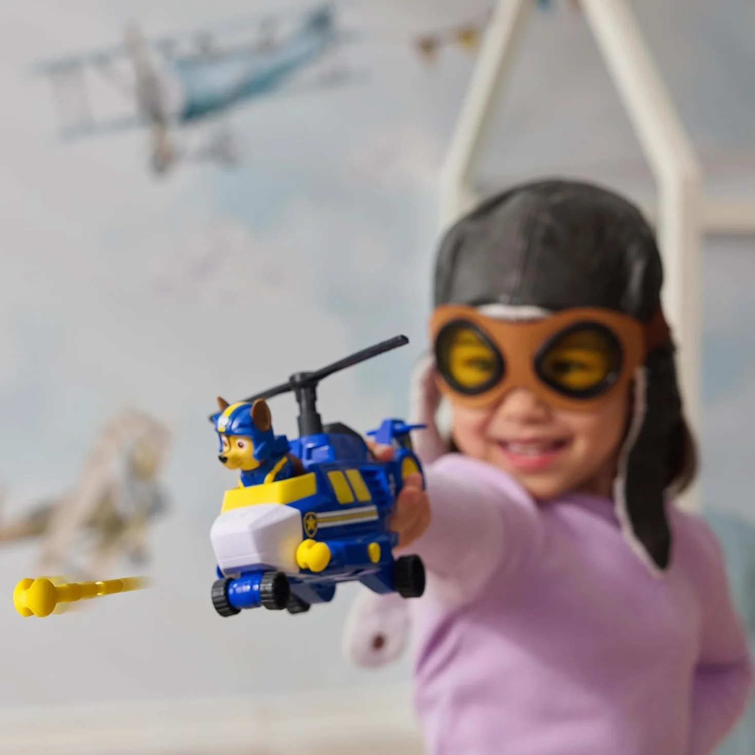 Psi Patrol: Figurka Chase'a z serii Air Rescue, figurka i helikopter z wyrzutnią pocisków i 2 pociskami