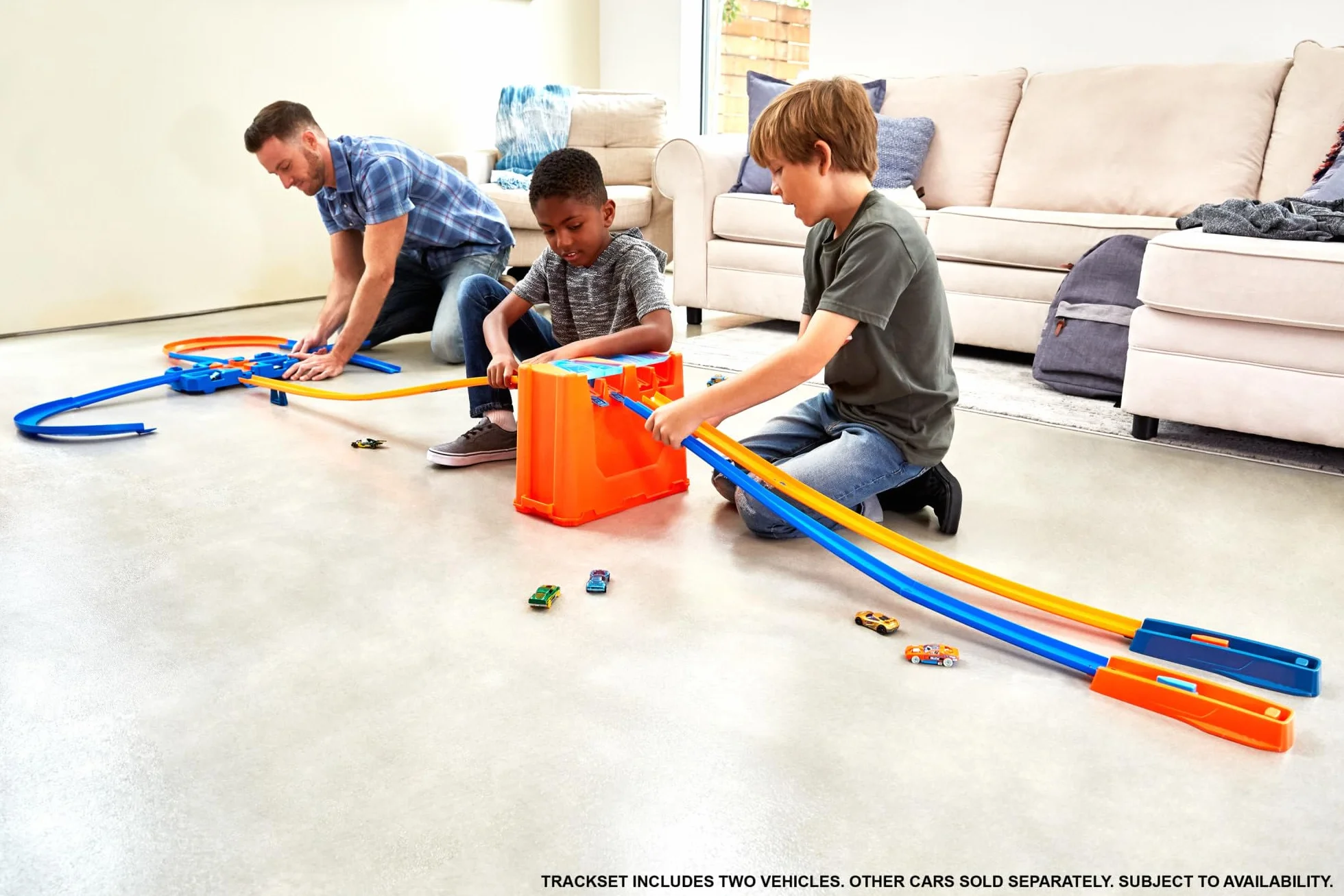 Hot Wheels Deluxe Stunt Box Track Builder Zestaw do Zabawy, Niebieski/Pomarańczowy, Od 6 lat