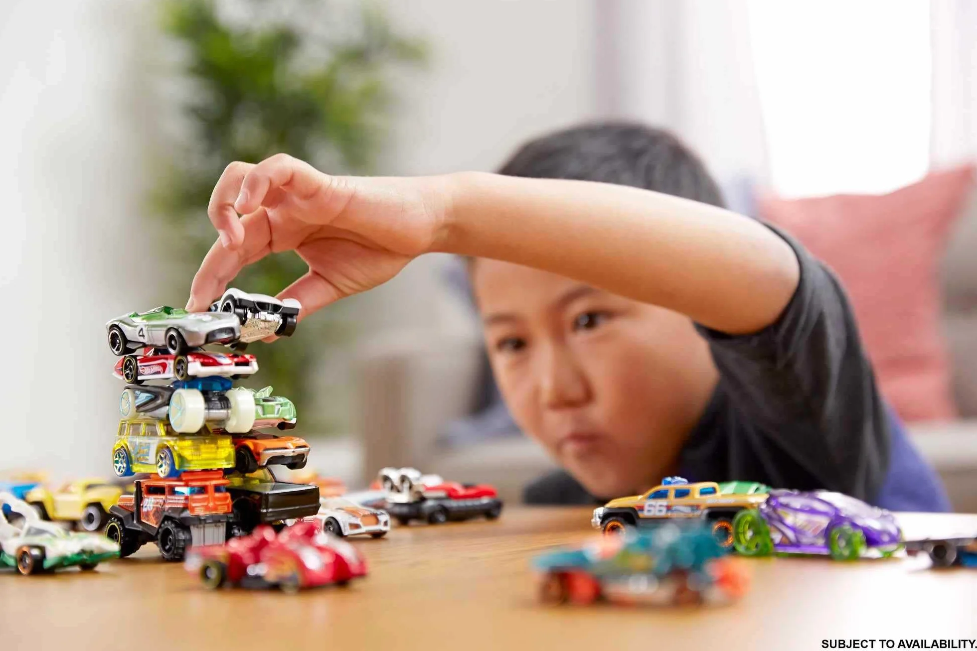 Hot Wheels 20-pak pojazdów w skali 1:64, prezent dla dorosłych kolekcjonerów i dzieci od 3 roku życia, DXY59
