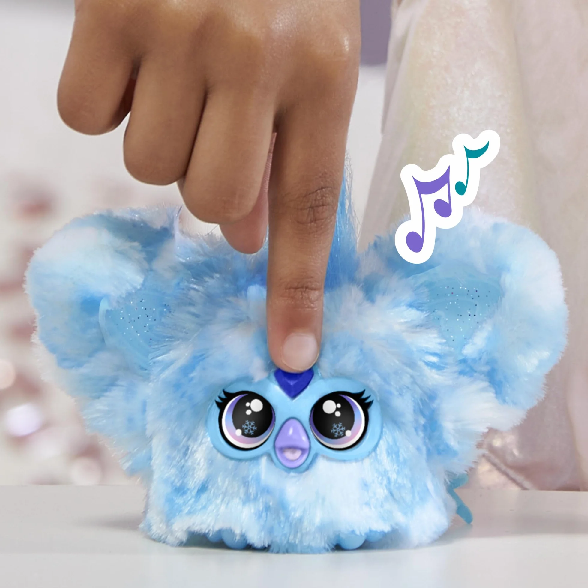 Furby Furblets SNO-Way Holiday Edition Mini Friend, ponad 45 dźwięków, świąteczna muzyka, gadanie tylko meble, elektroniczne pluszowe zabawki dla dziewcząt i chłopców, interaktywne zwierzaki,