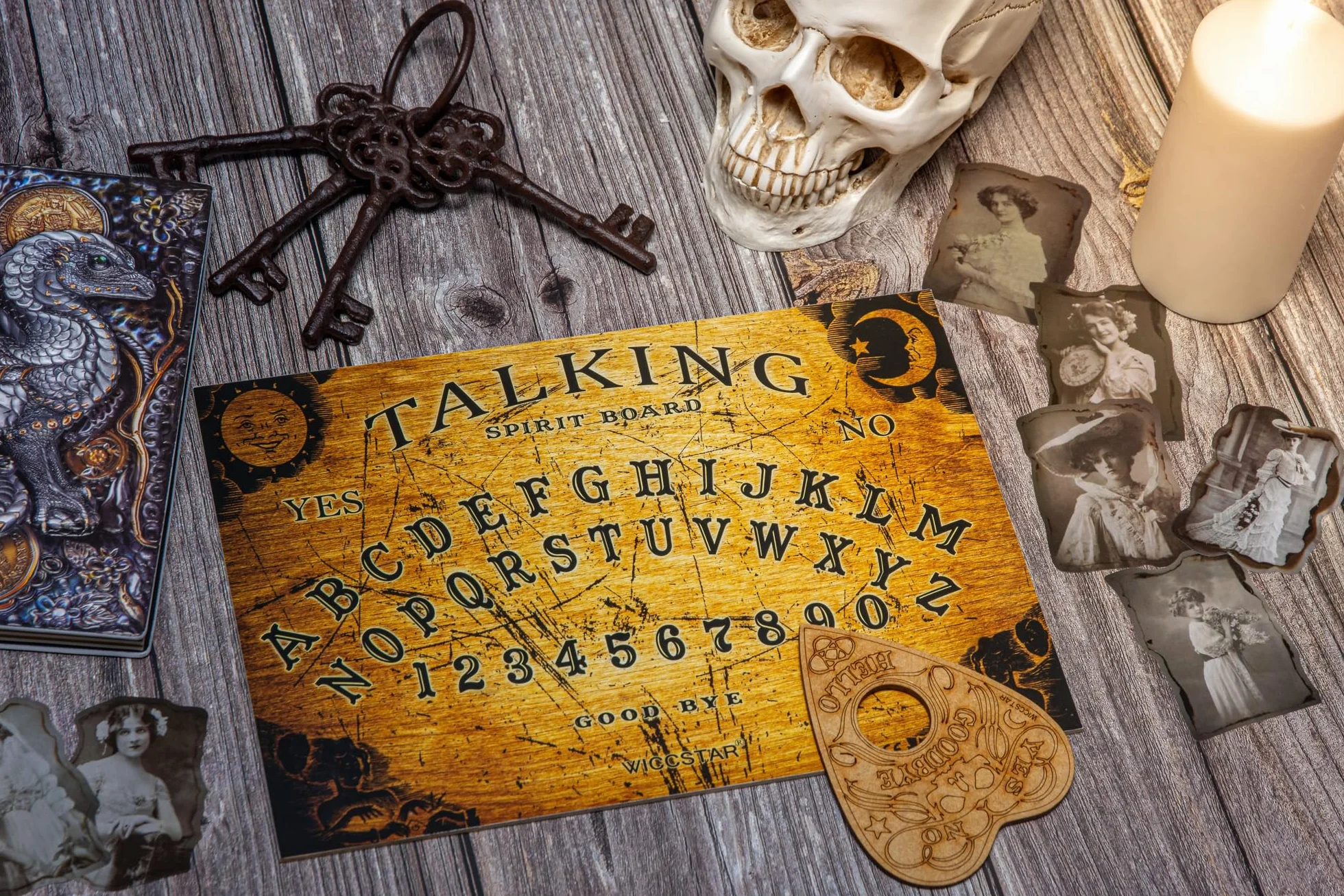 Drewniana deska Ouija – deska czarownicy ze szczegółową instrukcją (może nie być dostępna w języku polskim)