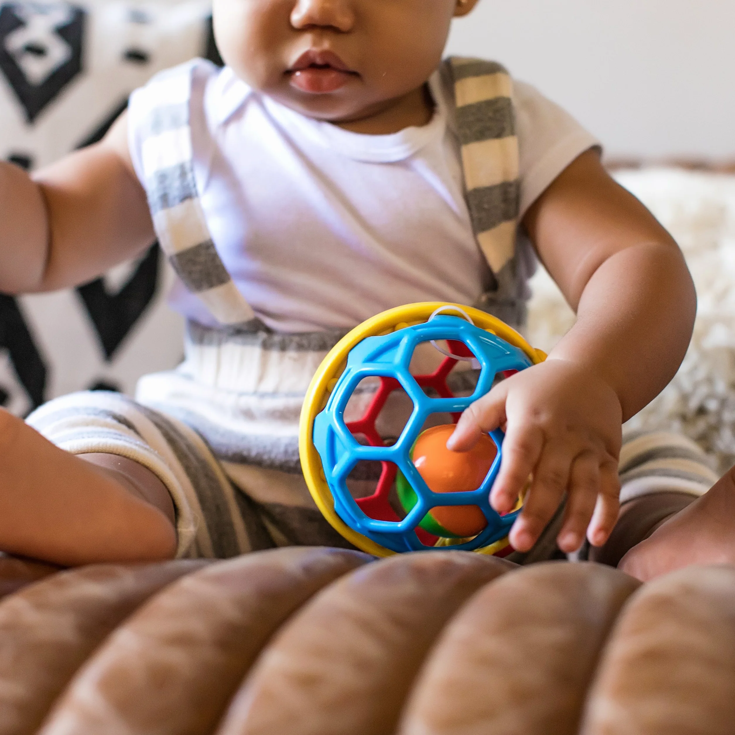 Baby Einstein Bendy Ball Easy Grasp Oball grzechotka bez BPA, dla dzieci w wieku od 3 miesięcy
