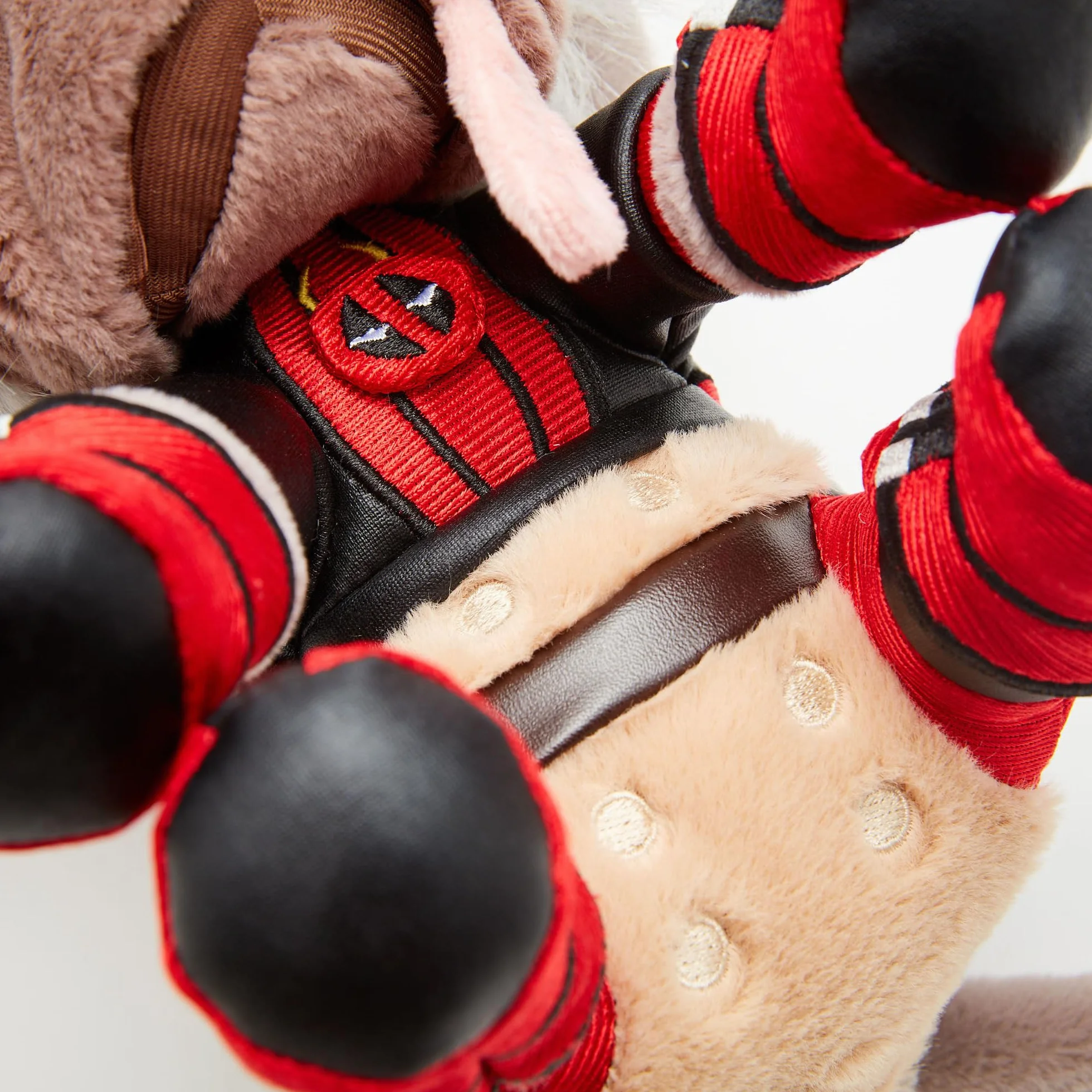 Disney Marvel Dogpool, 25cm