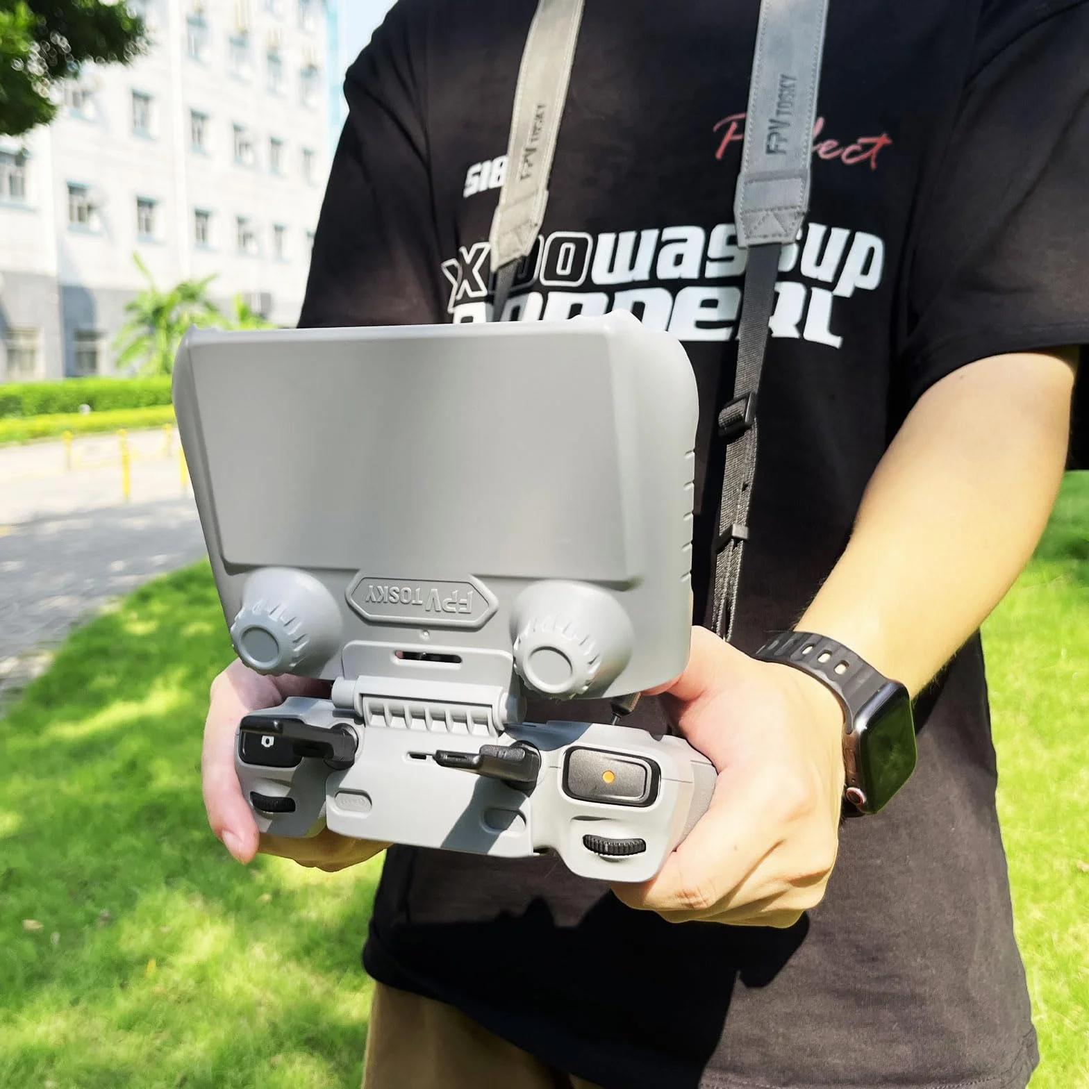 FPVtosky Mini 4 Pro RC-2 Sun Shield + 2 Screen Protectors + Lanyard Set - 3 in 1 Controller Mount for DJI Air 3, DJI Mini 4 Pro, RC Drone Accessories
