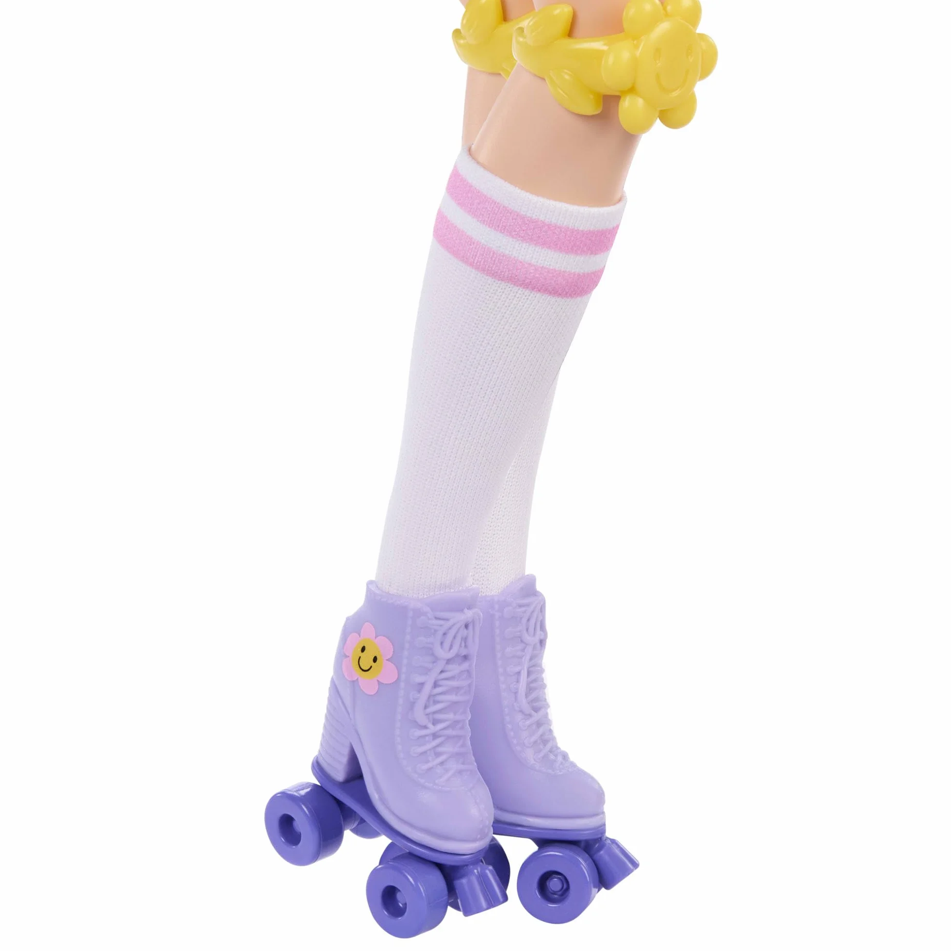 Barbie Dream Besties Lalka Renee na wrotkach do ustawiania w różnych pozach, z czarnymi włosami, wrotkami i akcesoriami, zestaw, zabawka dla dzieci od 4 roku życia, JFX99