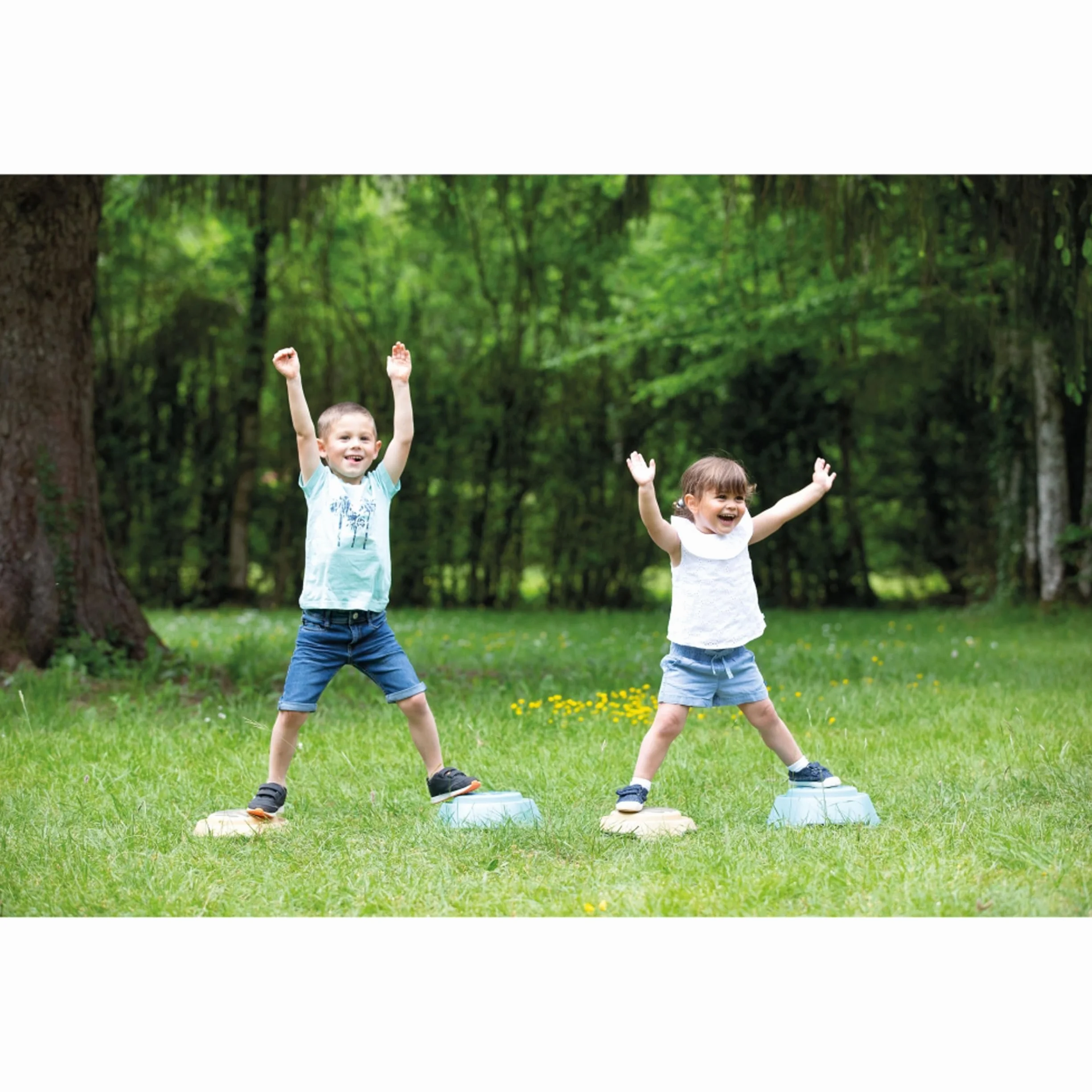 Smoby Zabawki - Równoważenie Adventure Circuit z 4 sekcjami i 4 podstawami, może być montowany według smaku, stopnie antypoślizgowe, od 2 lat.