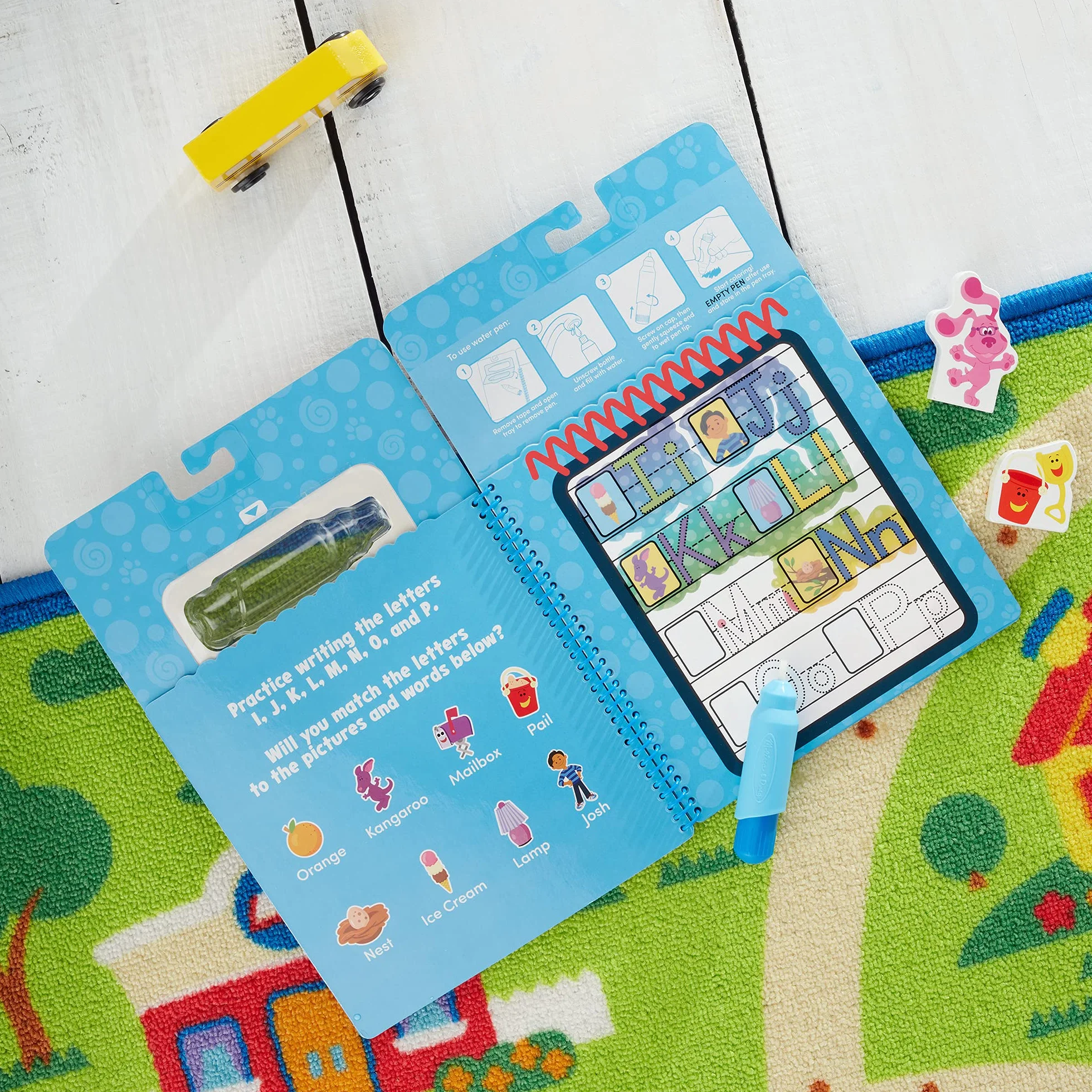 Melissa & Doug Blue's Clues & You! Water Wow! | wielokrotnego kolorowanka wodna z literami alfabetu | Książka aktywności | zabawka podróżna | 3+ | prezent dla chłopca lub dziewczynki