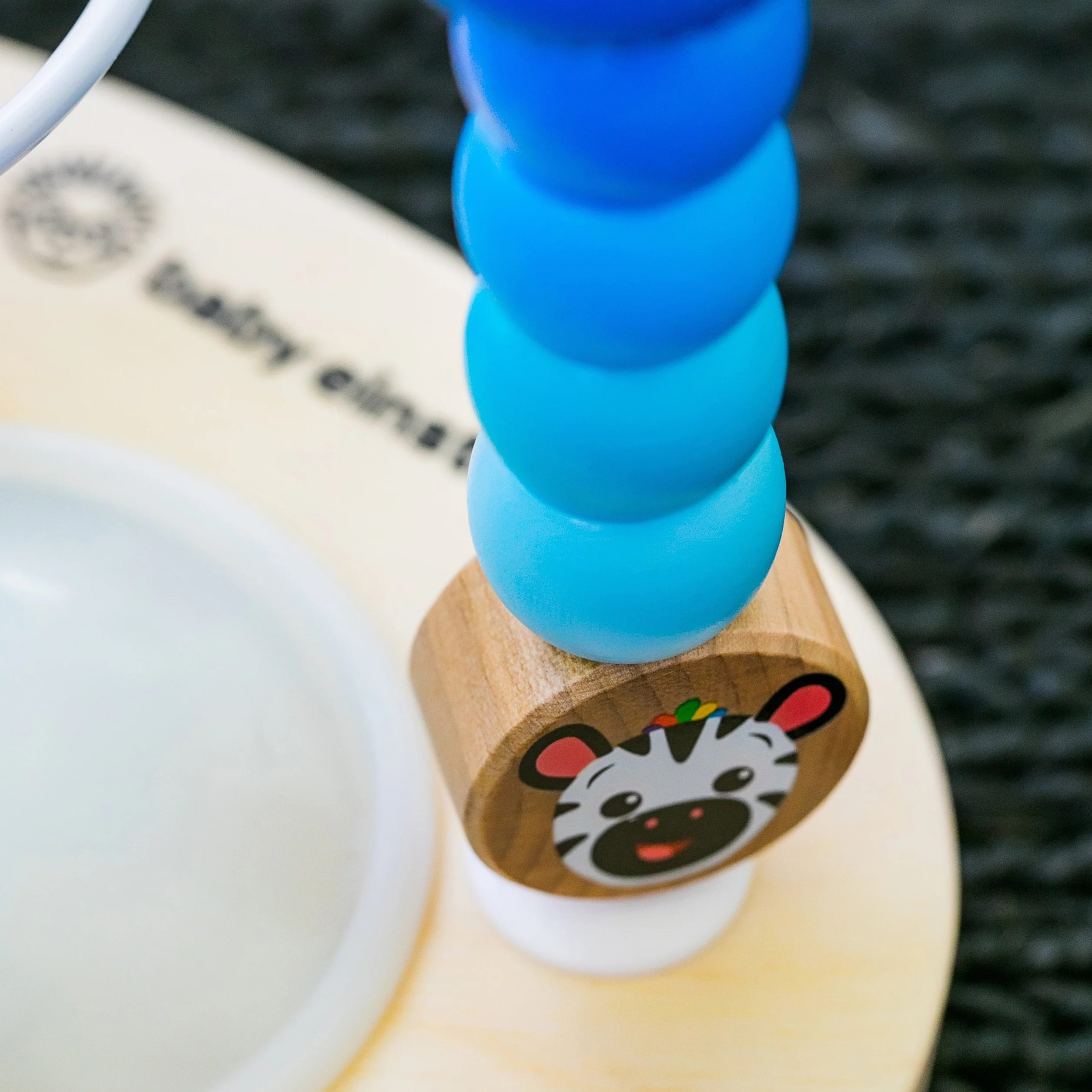 Baby Einstein Hape kolorowy mikser koralik labirynt muzyczna drewniana zabawka