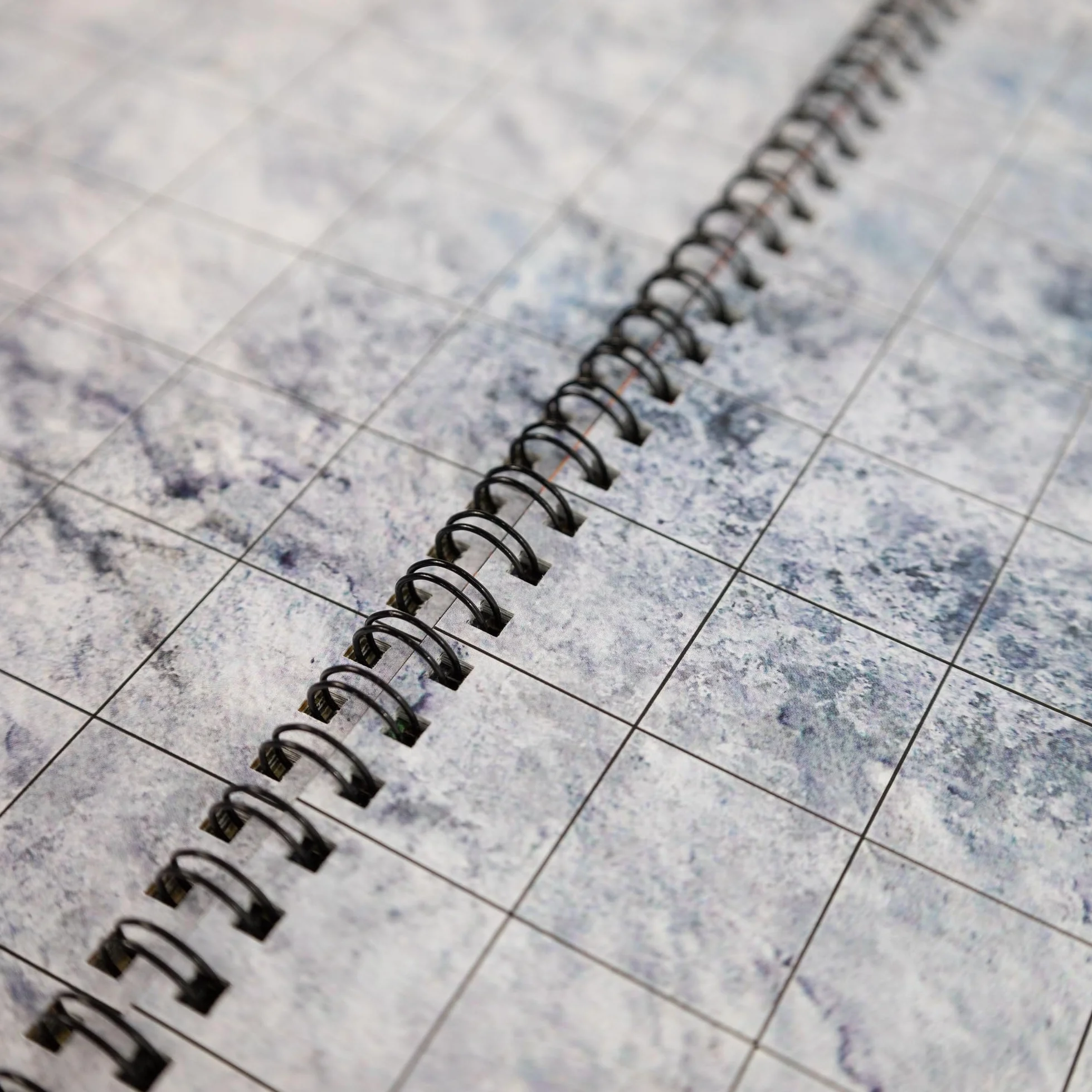 Fantasy Adventures book - A3 Księga suchościeralna do gier RPG - 14 wzorów map - siatka kwadratowa