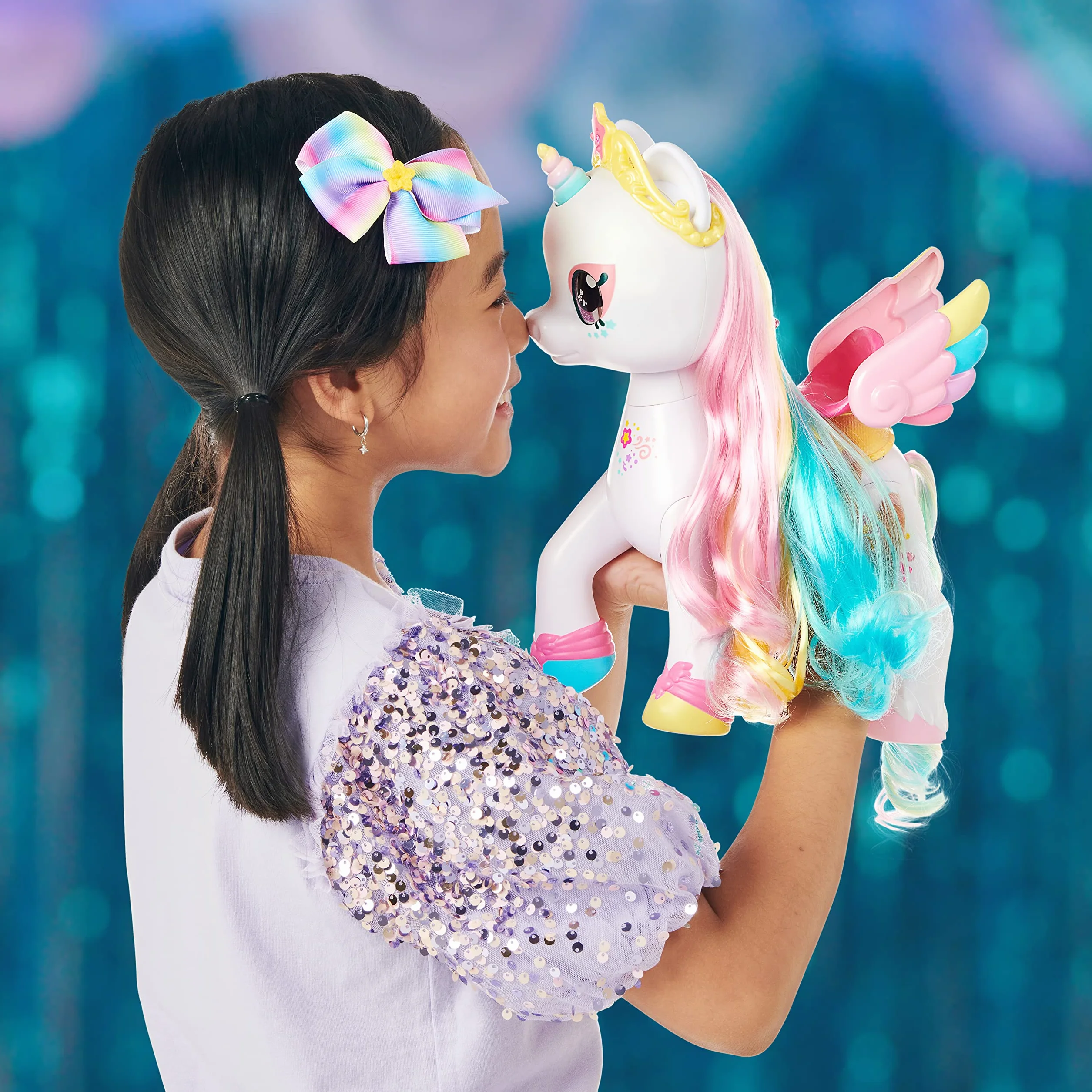 Kindi Kids Secret Saddle Makeup Dress. 1 magiczna gąbka. Akcesoria do szczotkowania i stylizacji grzywy jednorożca można znaleźć w jego siodle, 50247, Wielokolorowy, M