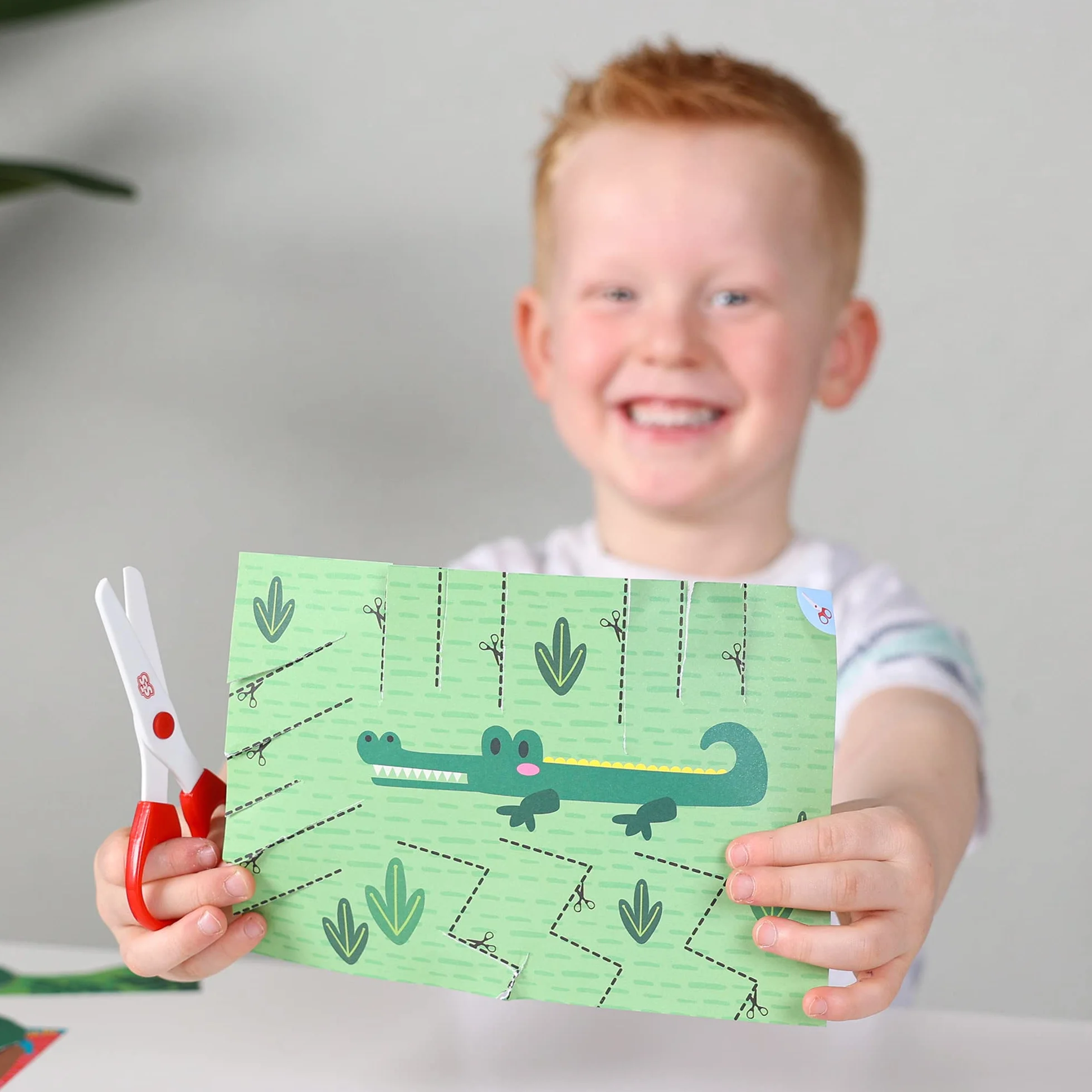 SES Creative Uczę się wycinać krok po kroku Edukacyjny zestaw do krojenia 3-6 lat 3 nożyczki bezpieczeństwa 30 kart do cięcia