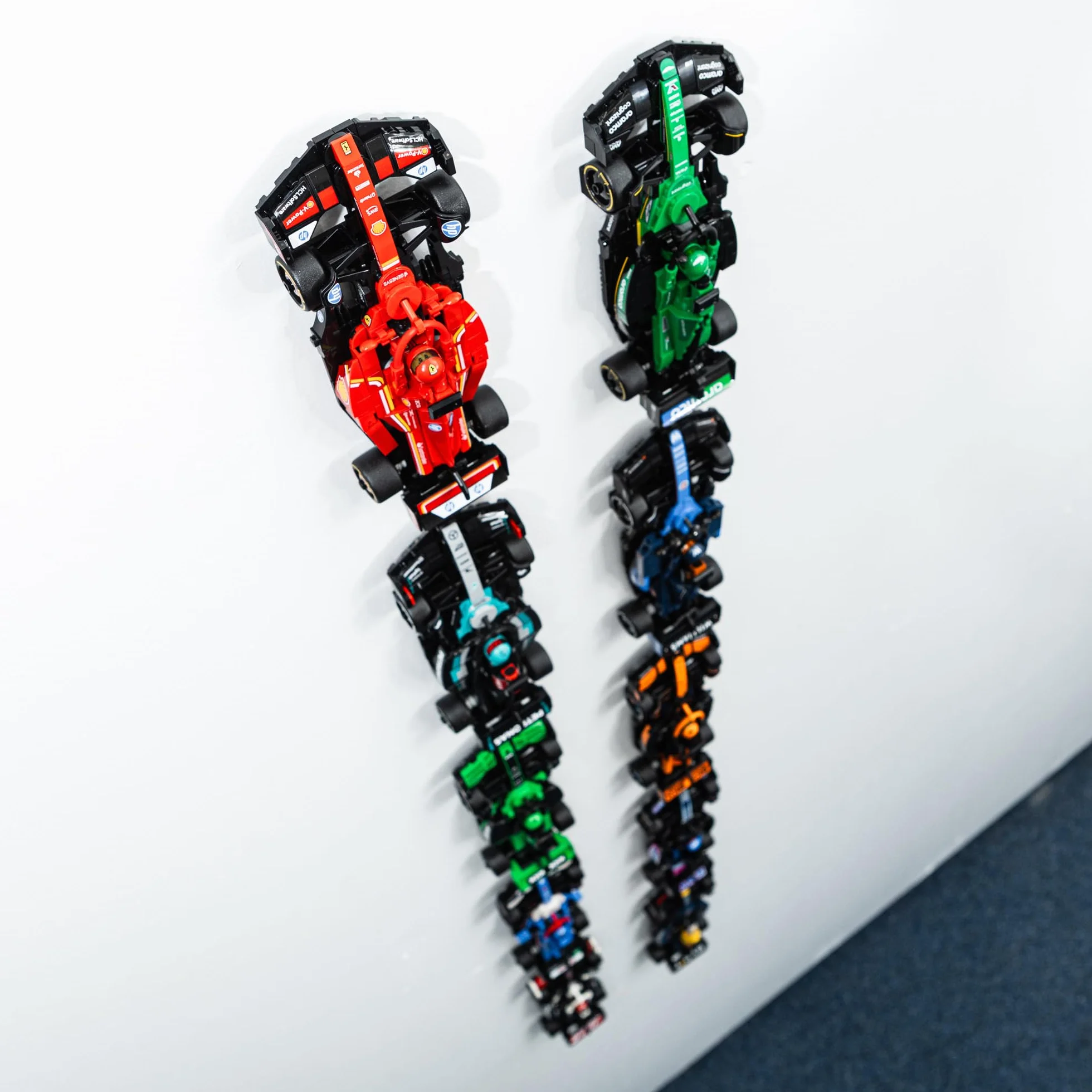 12 x uchwyty ścienne kompatybilne z Lego F1 Speed Champions Cars - haczyki do wyświetlaczy samochodowych - kompatybilne ze wszystkimi zestawami Speed Champions (12 sztuk)